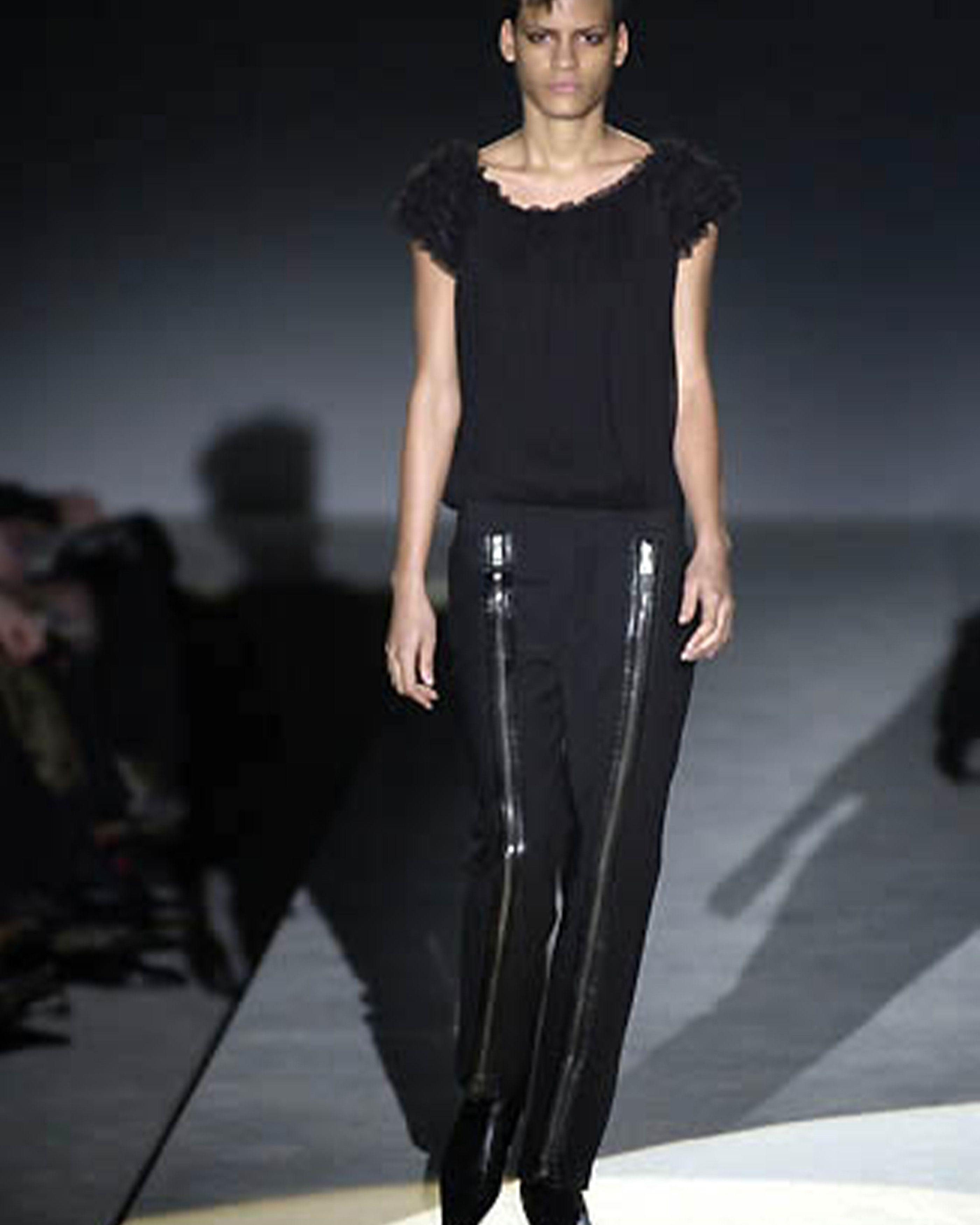 Gucci by Tom Ford F/W 2001 Black Wool Leather Patched Zipped Pants Size 28" / US 6 / IT 42 - 2 Thumbnail