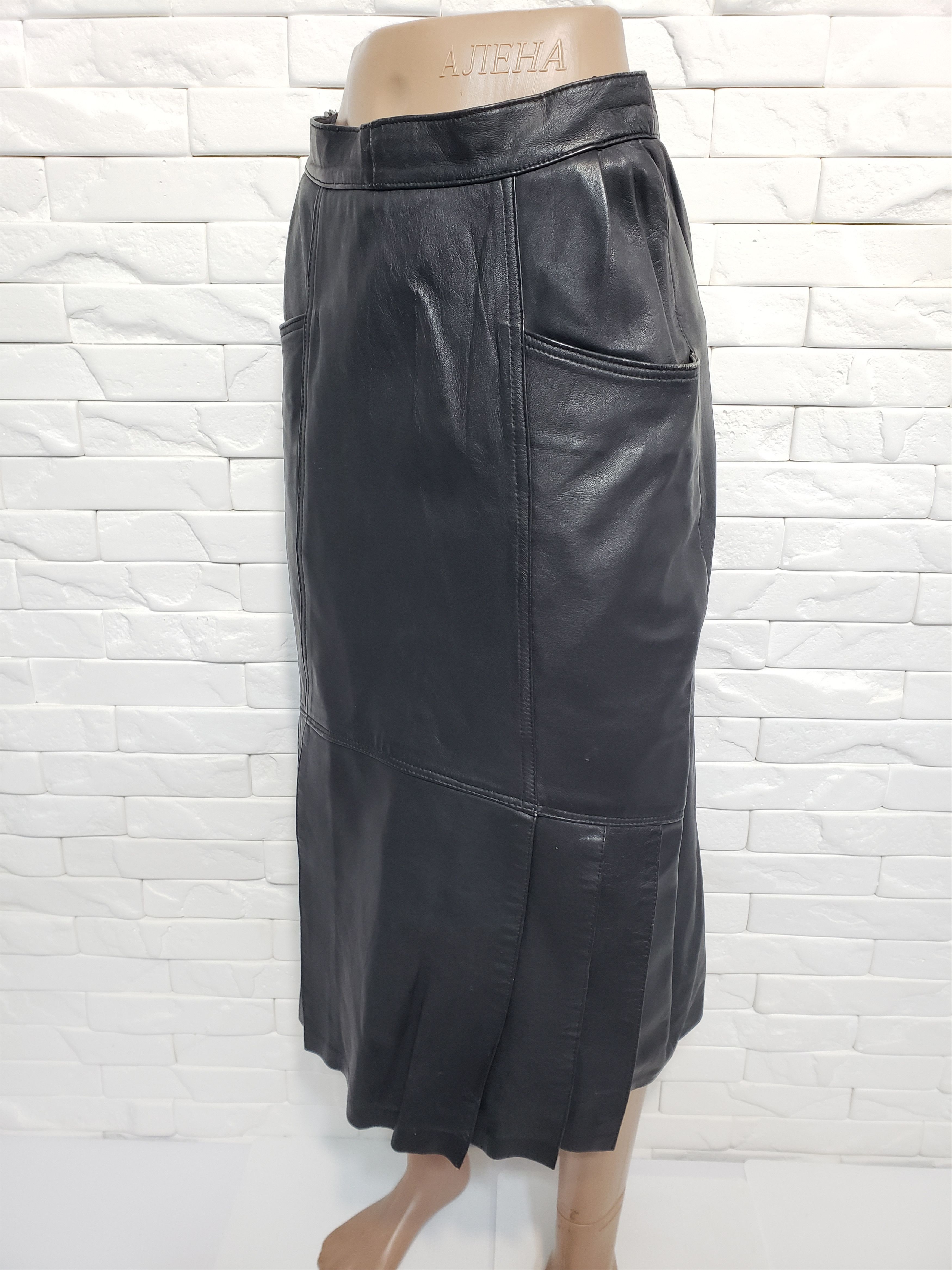 Genuine Leather Black leather skirt. Size 27" / US 4 / IT 40 - 2 Thumbnail