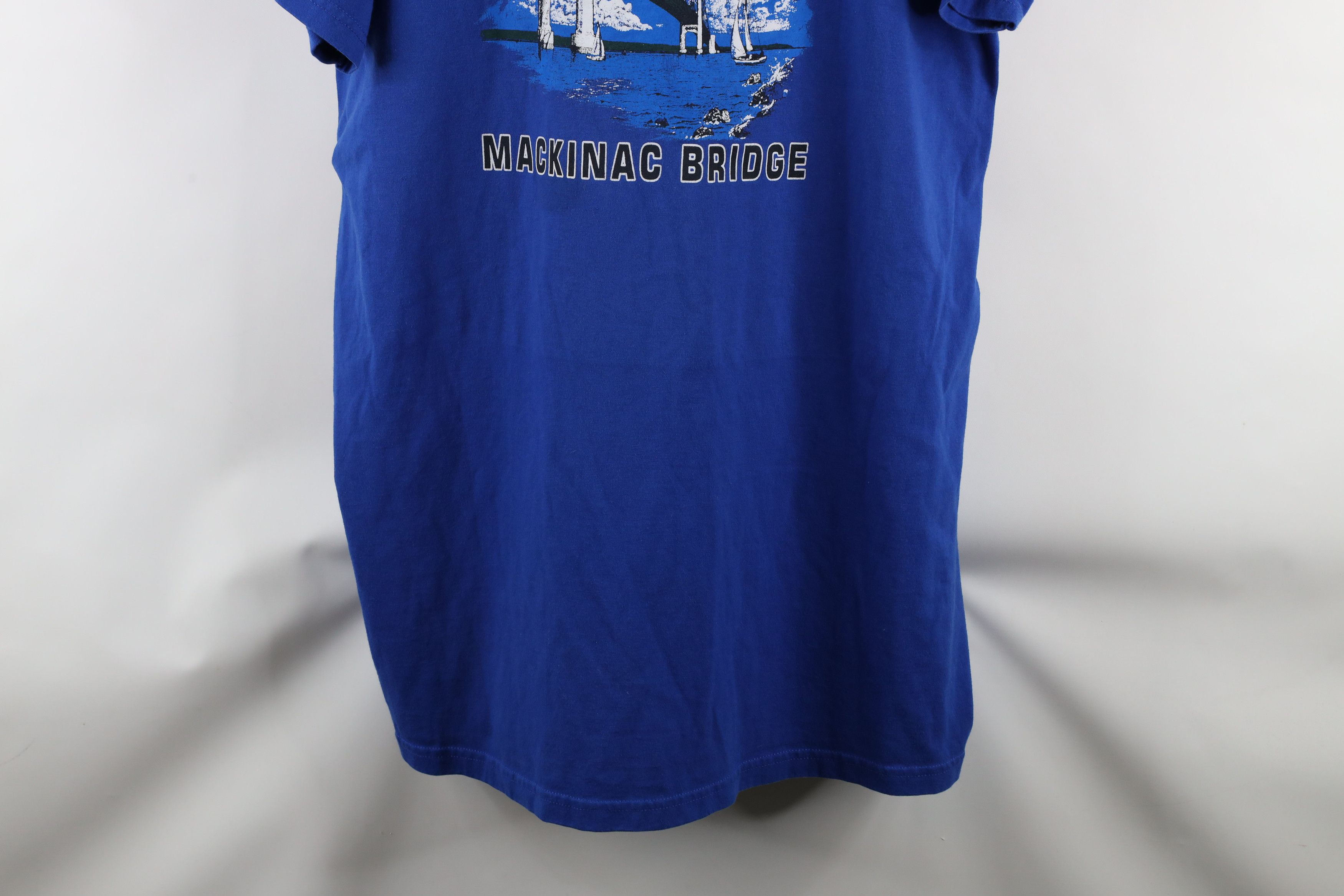 Vintage Vintage 90s Streetwear Mackinac Bridge Michigan T-Shirt USA Size US XXL / EU 58 / 5 - 3 Thumbnail
