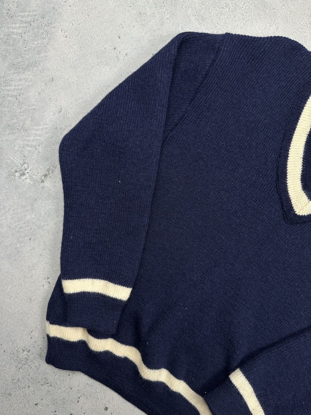 Dale Of Norway Vintage Dale of Norway Chawo Wool Sweater V-Neck Navy 80s Size US M / EU 48-50 / 2 - 8 Thumbnail