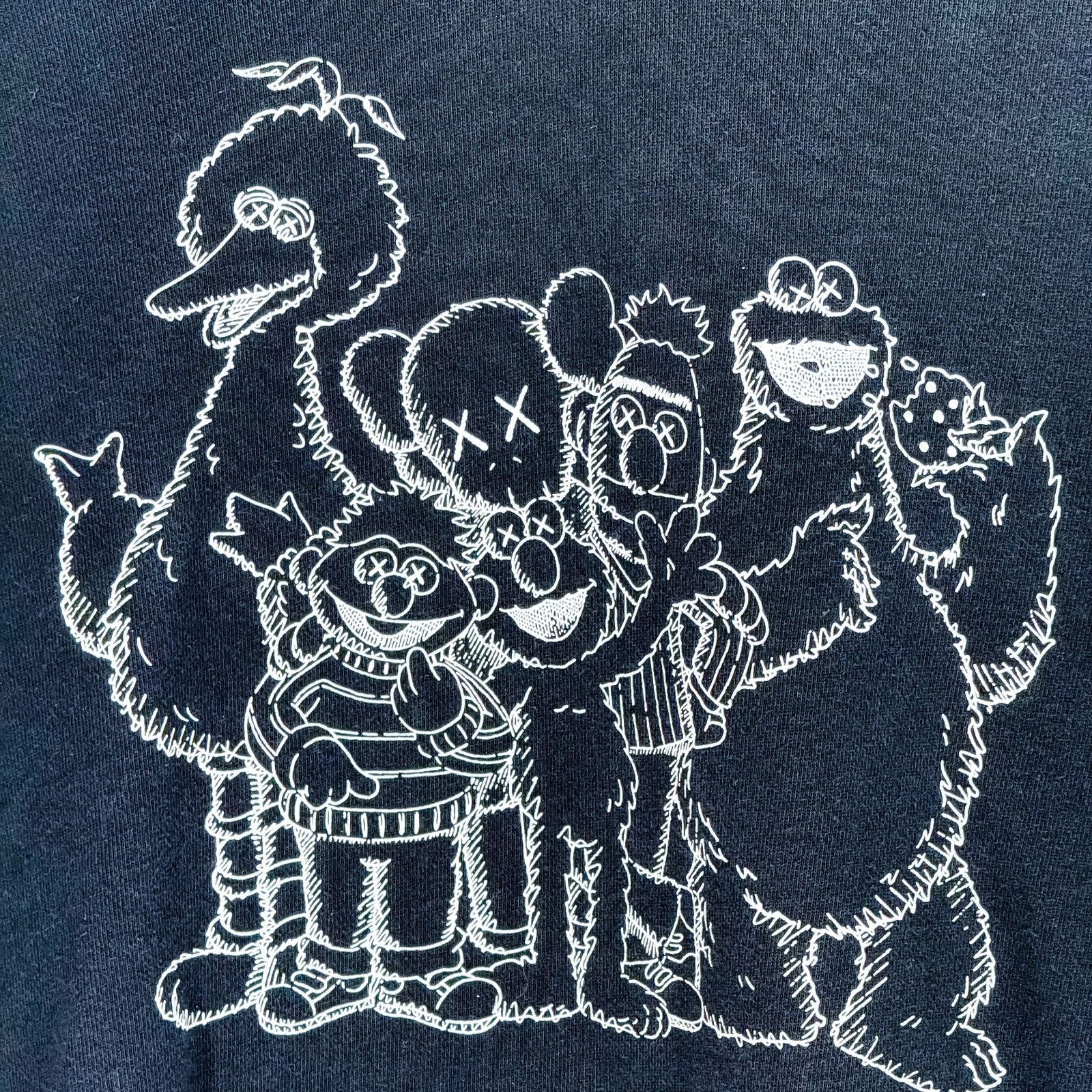 Uniqlo Uniqlo x Kaws Sesame Street Cotton Graphic Black Pullover Ho Size US M / EU 48-50 / 2 - 4 Thumbnail