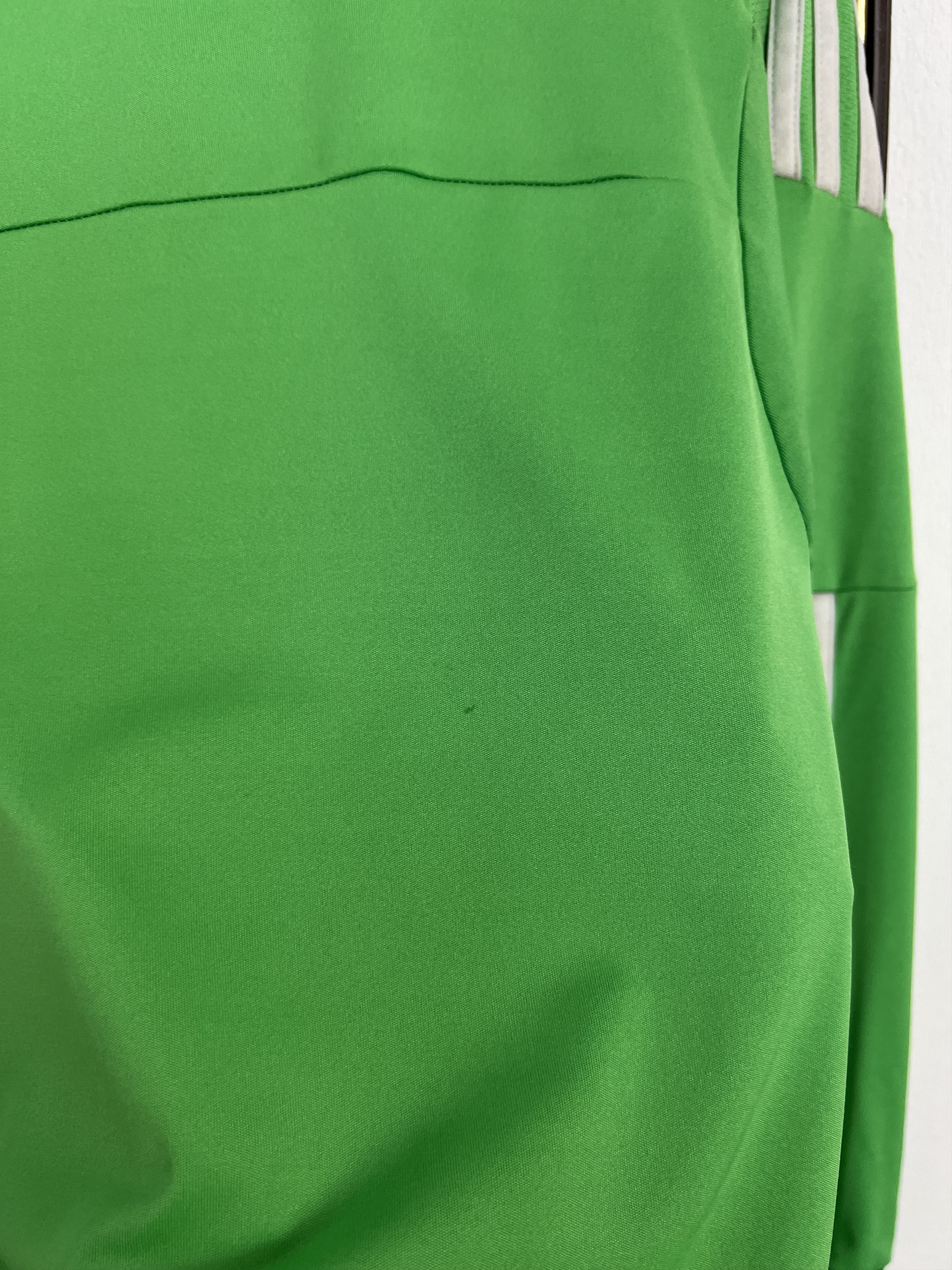 Adidas Manchester United Goalkeeper football shirt 2015 Adidas Size US S / EU 44-46 / 1 - 19 Thumbnail