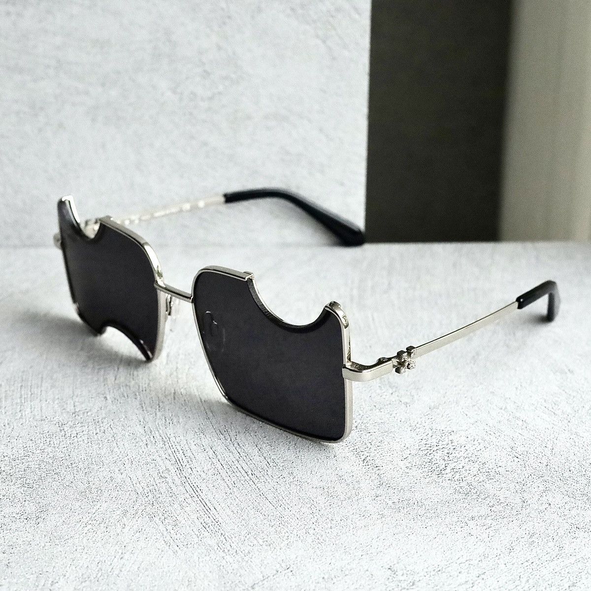 OFF WHITE SALVADOR GLASSES