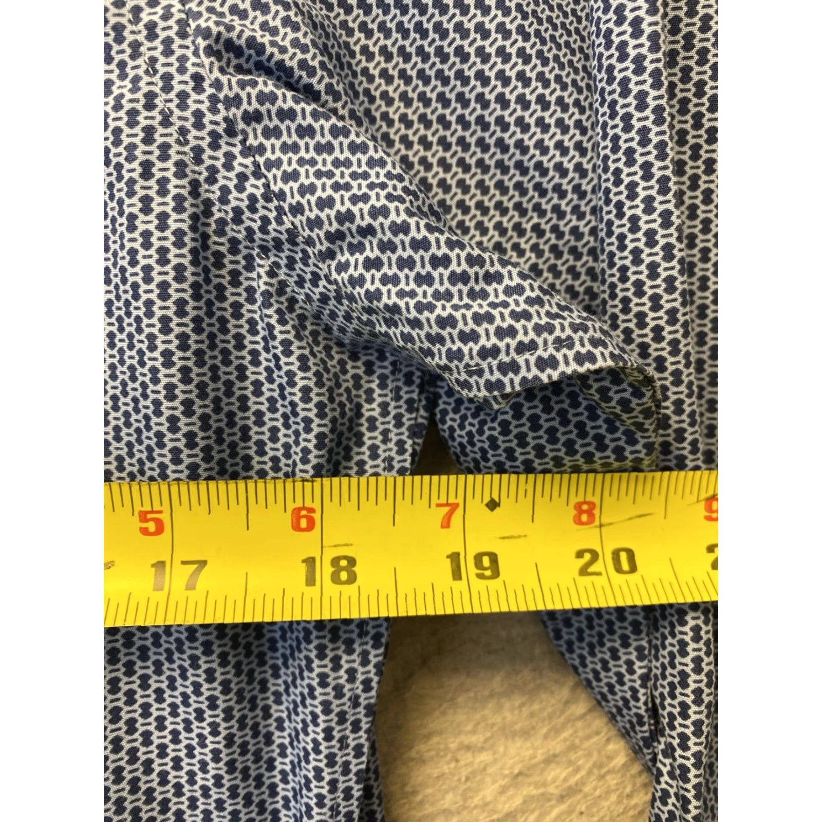 Banana Republic VINTAGE Banana Republic Shirt Button-Up Long Sleeve Men S Blue Geometric Pattern All Seasons Size US S / EU 44-46 / 1 - 5 Thumbnail