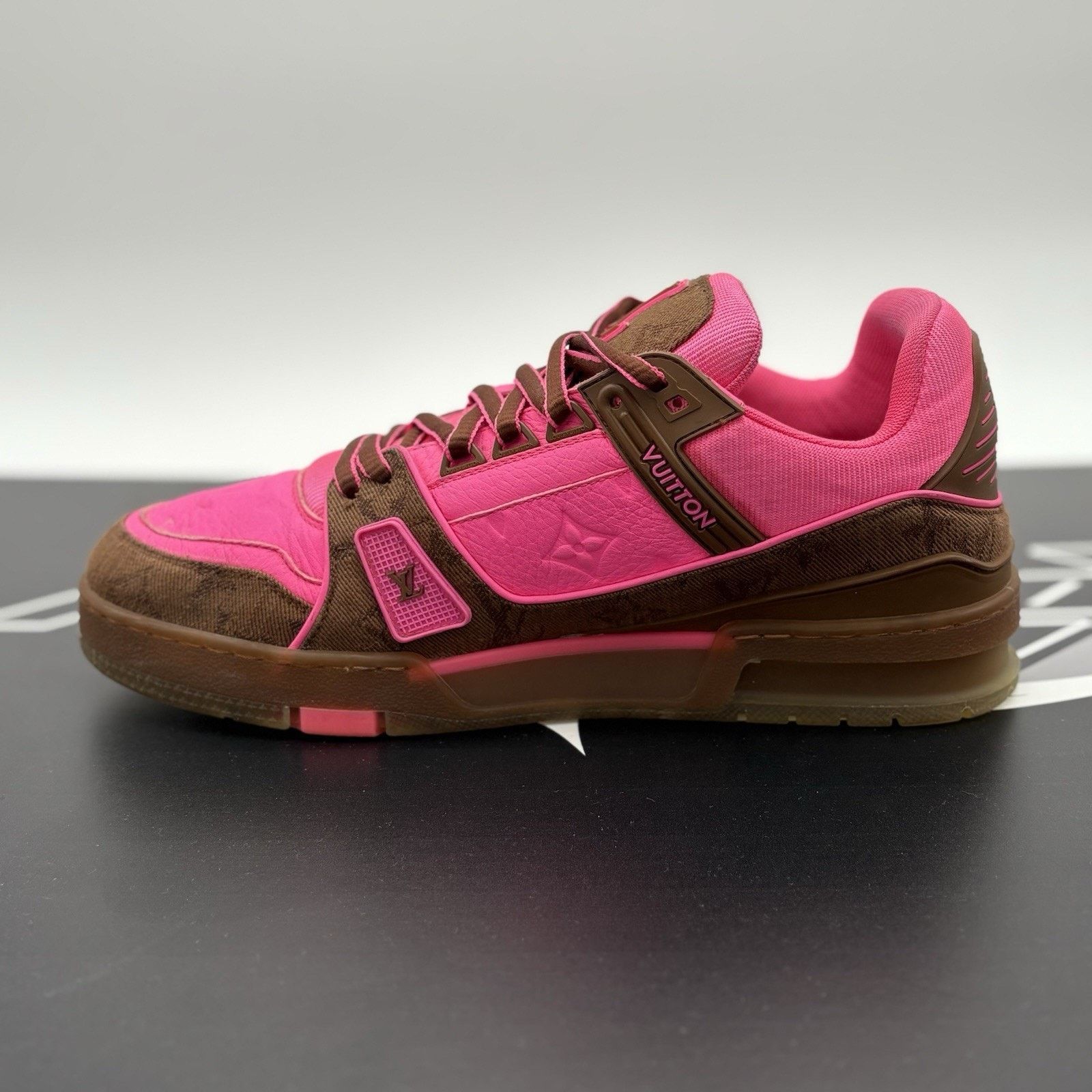 Louis Vuitton Louis Vuitton Trainer ' Pink Brown ' | GREAT CONDITION! Size US 9.5 / EU 42-43 - 4 Thumbnail