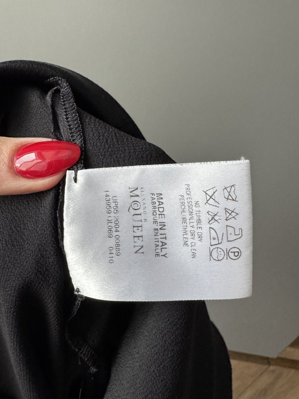 Alexander McQueen Alexander McQueen Low Waist Silk Pants Size 26" / US 2 / IT 38 - 6 Thumbnail