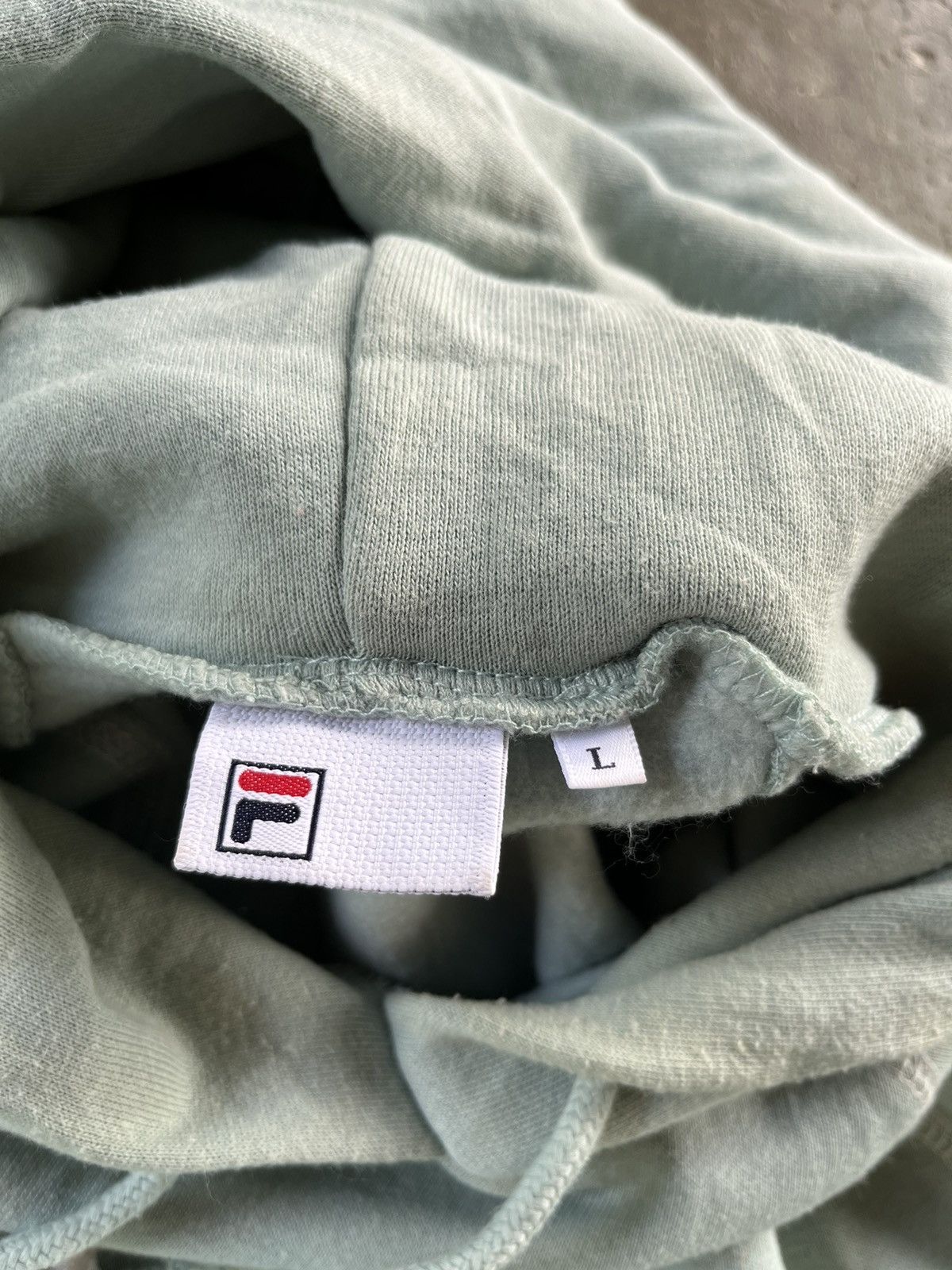 Fila × Vintage 🔥BEST OFFER🔥Fila Central Logo Velvet Hoodie like new Size US L / EU 52-54 / 3 - 7 Thumbnail
