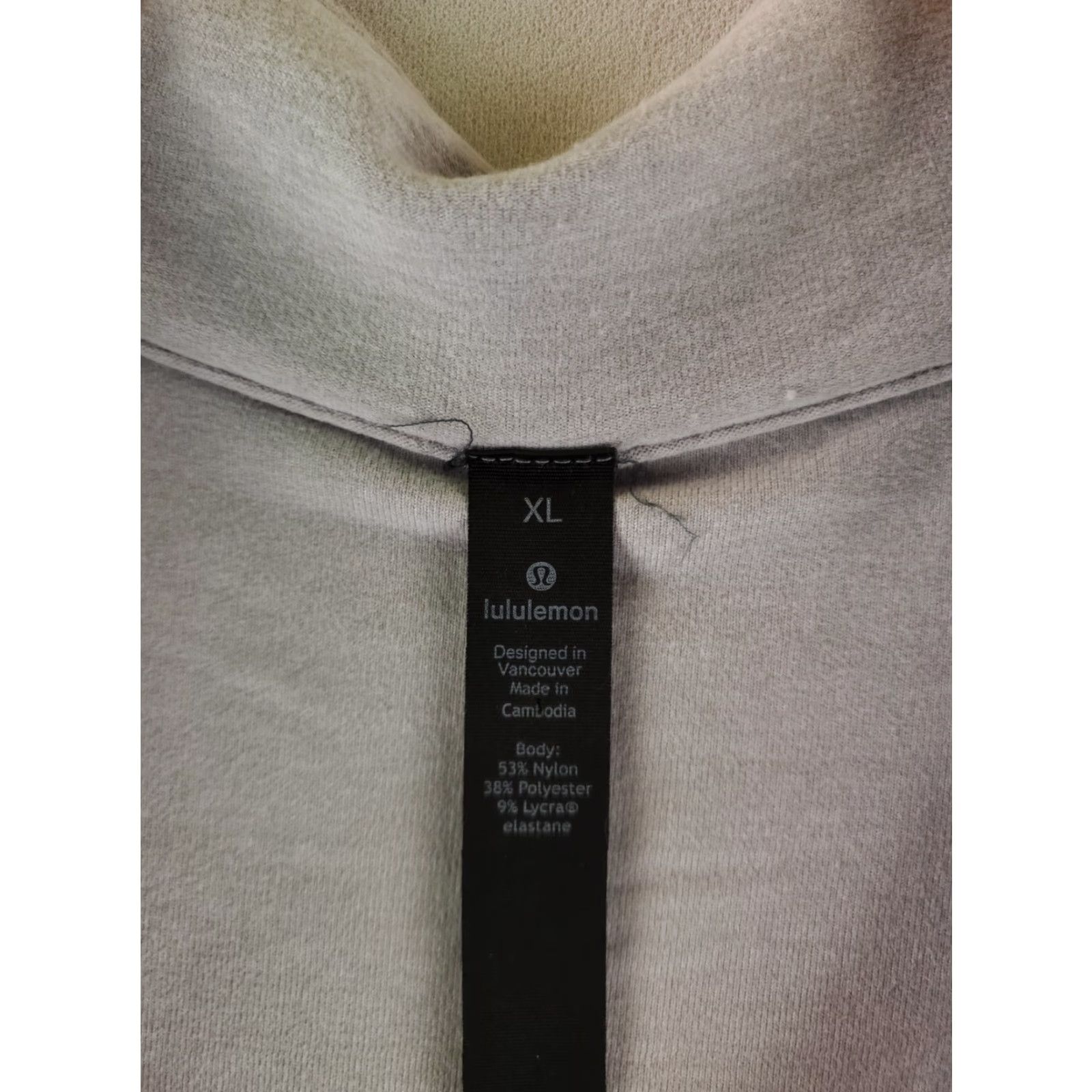 Lululemon Lululemon 1/4 Zip Pullover Long Sleeve Gray Mens XL Size US XL / EU 56 / 4 - 2 Thumbnail