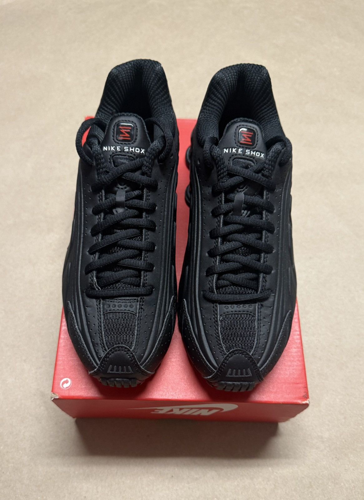 Nike Nike Shox R4 triple black women’s running shoes size 6 NEW! Size US 6 / IT 36 - 3 Thumbnail
