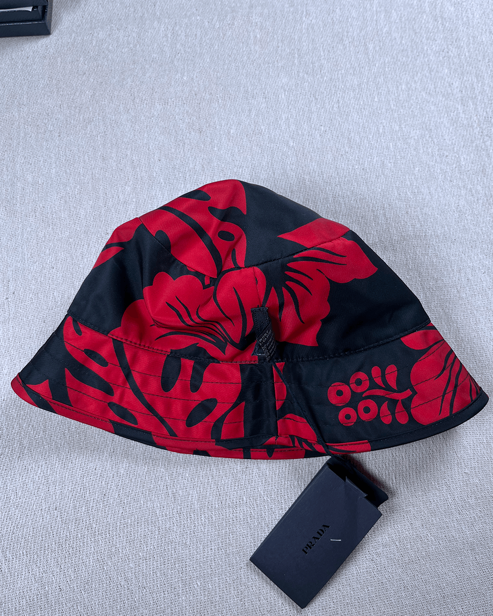 Prada Prada Nylon 2 sided leather tag Bucket hat M Size ONE SIZE - 2 Thumbnail