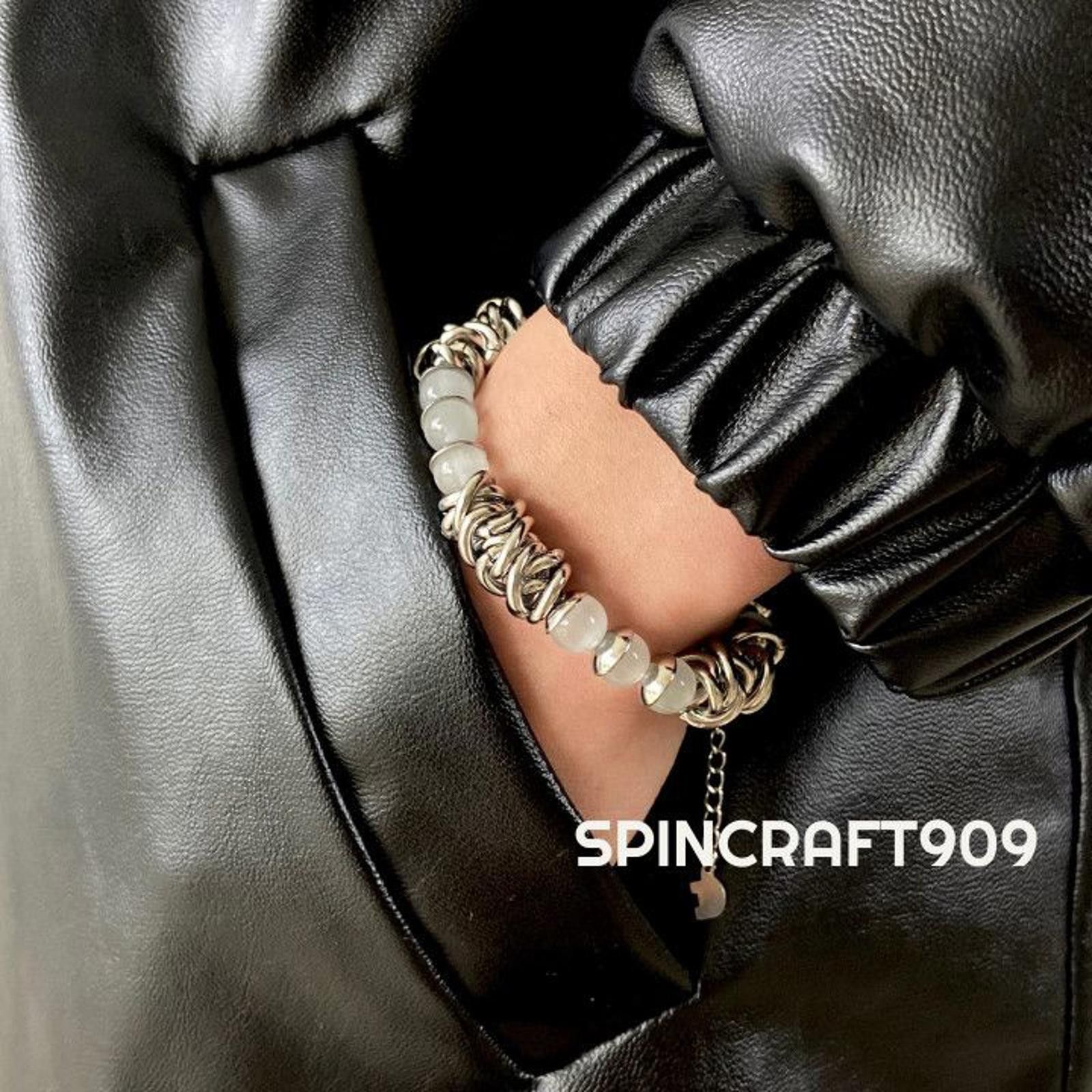 Jewelry Crystal Silver Chain Link Bracelet Size ONE SIZE - 1 Thumbnail