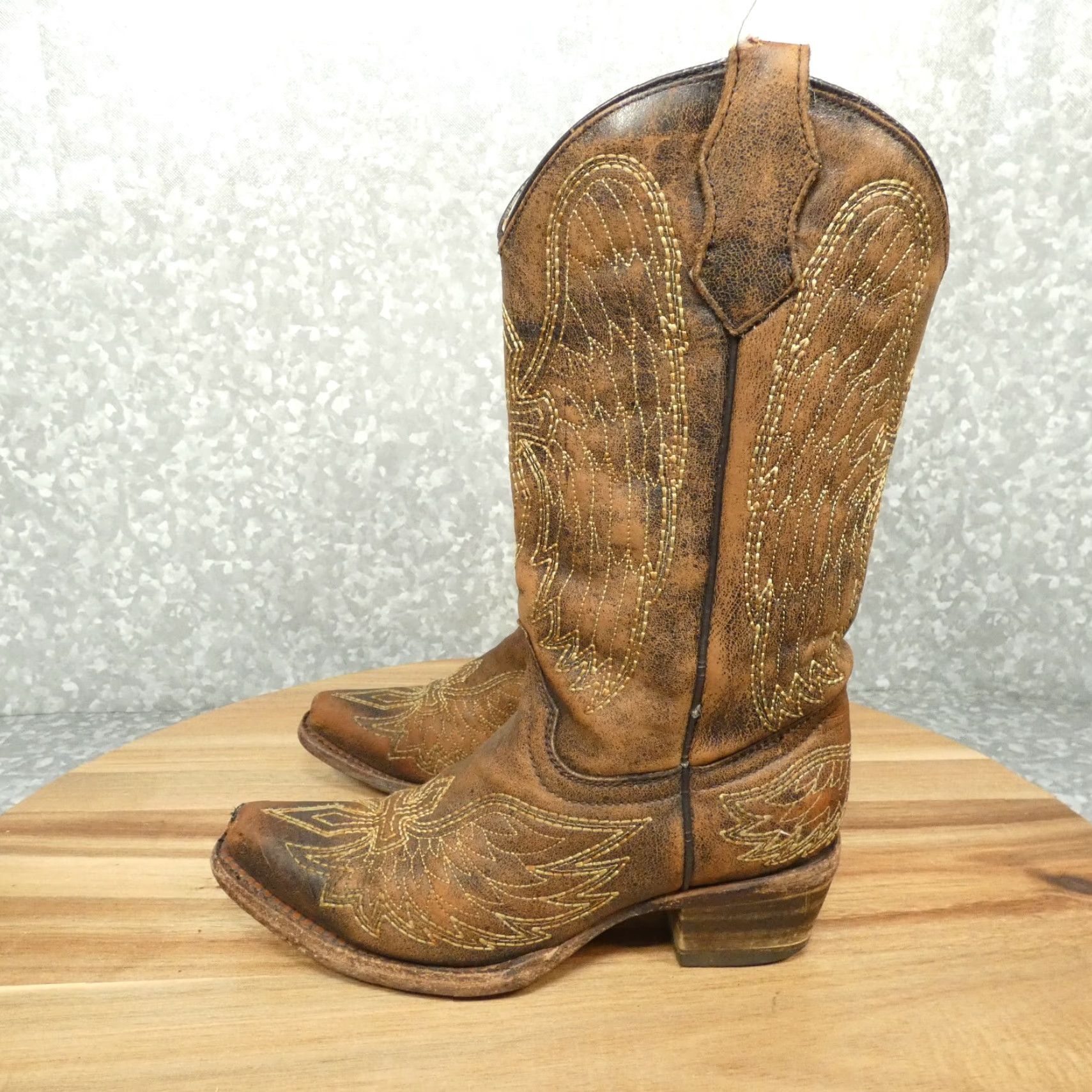 Vintage Corral Boots Womens 2 T Brown Leather Distressed Winged Cross Embroidered Boot Size US 4.5 / IT 34.5 - 6 Thumbnail
