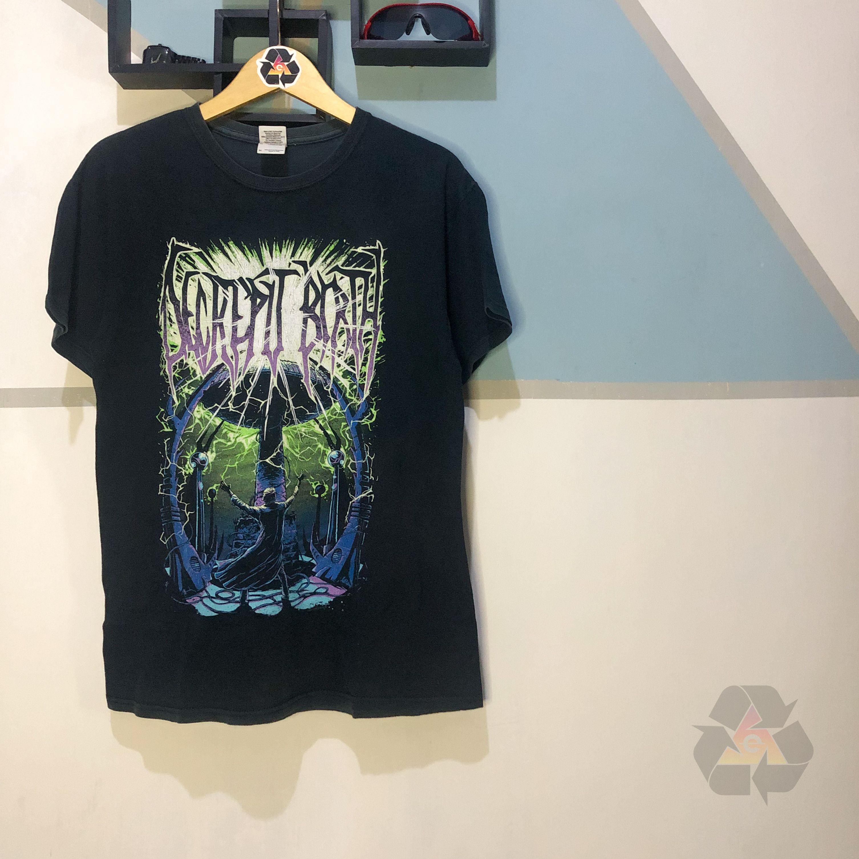 Band Tees Vintage Decrepit Birth Tesla Coil 2011 Y2K Size US M / EU 48-50 / 2 - 1 Thumbnail