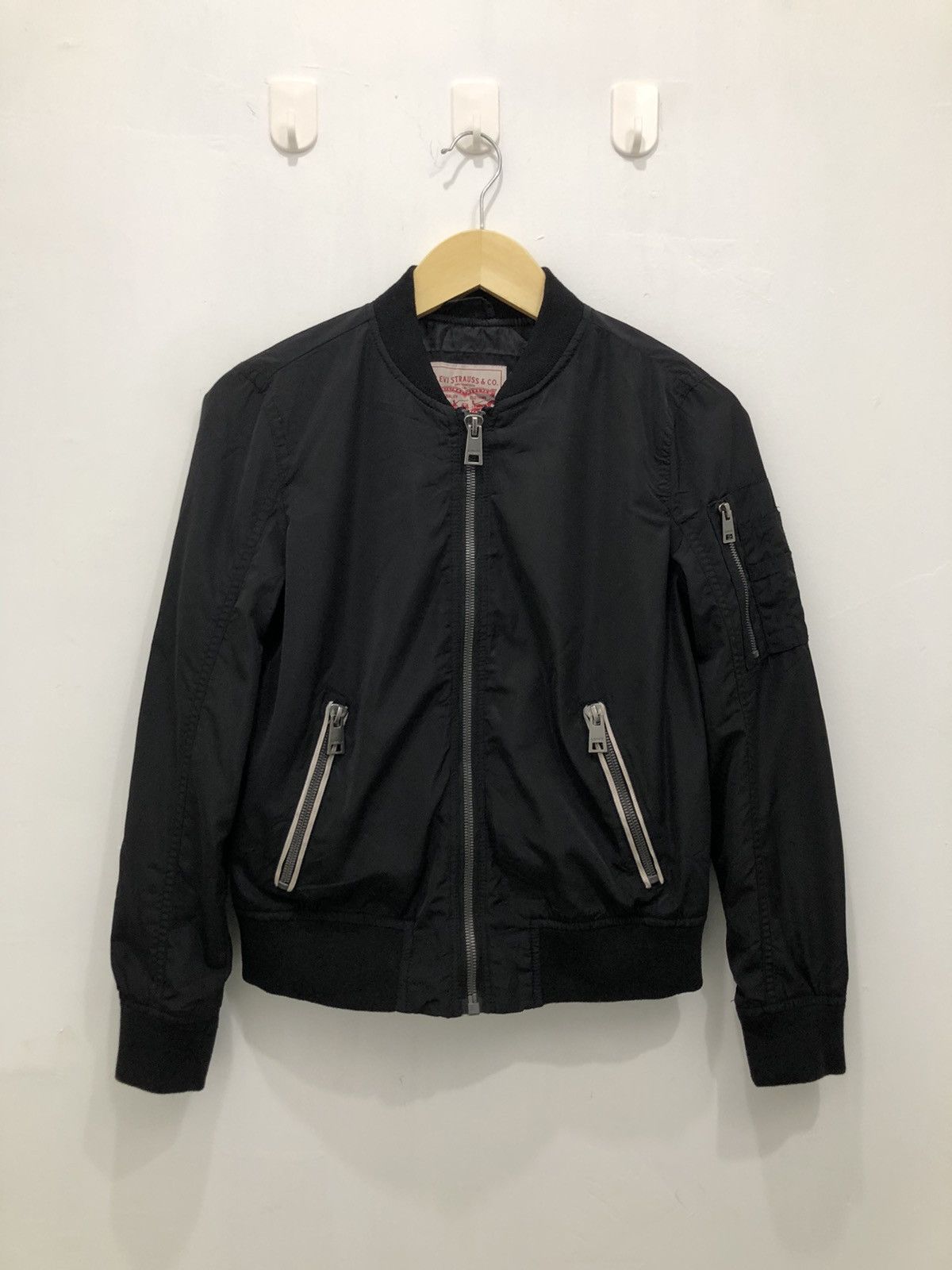 Levi's Levi’s Bomber Jacket Women Size S All Black Original Riveted Size S / US 4 / IT 40 - 4 Thumbnail