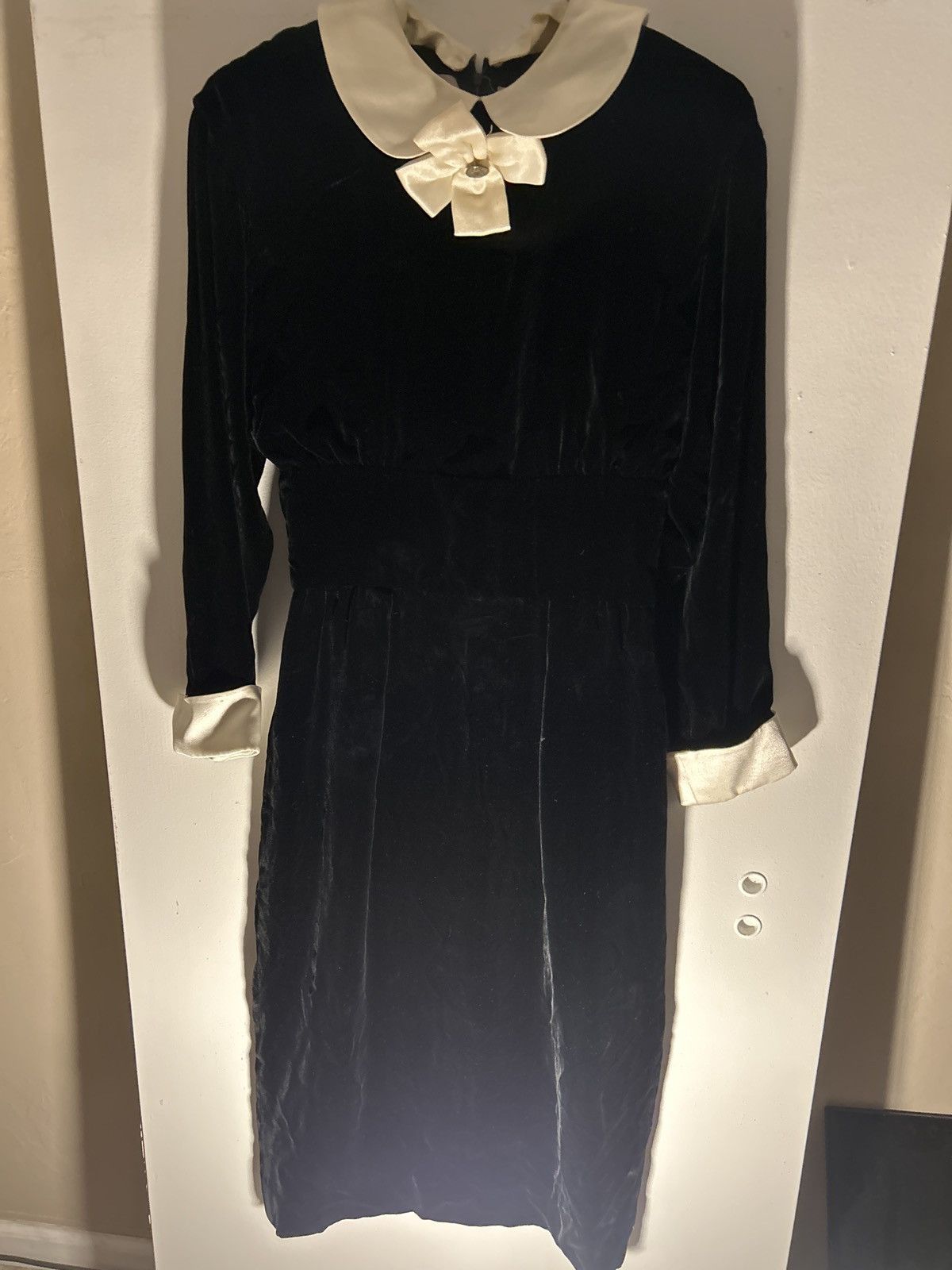 Albert Nipon Vintage Velvety black and white luxury dress by Albert Nipon Size S / US 4 / IT 40 - 1 Thumbnail