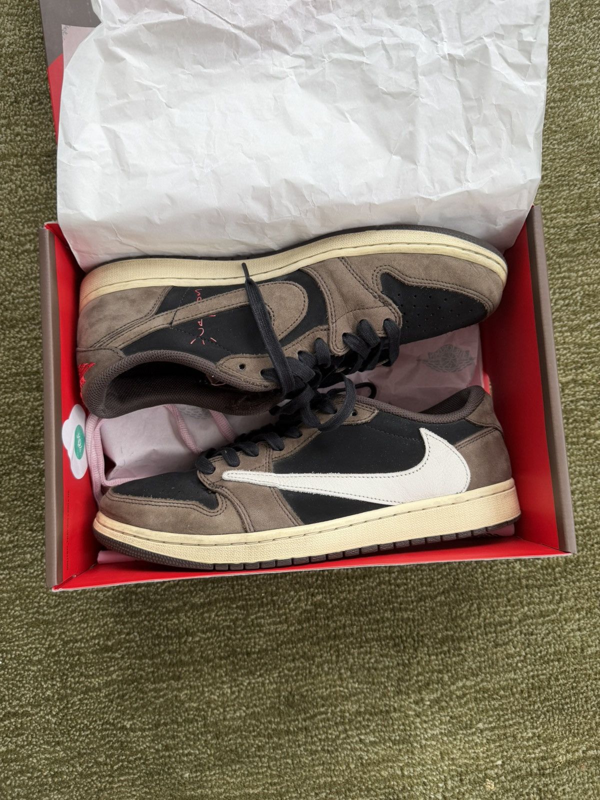 Jordan Brand × Travis Scott Jordan 1 Low x Travis Scott OG Mocha size 10.5 Size US 10.5 / EU 43-44 - 10 Thumbnail