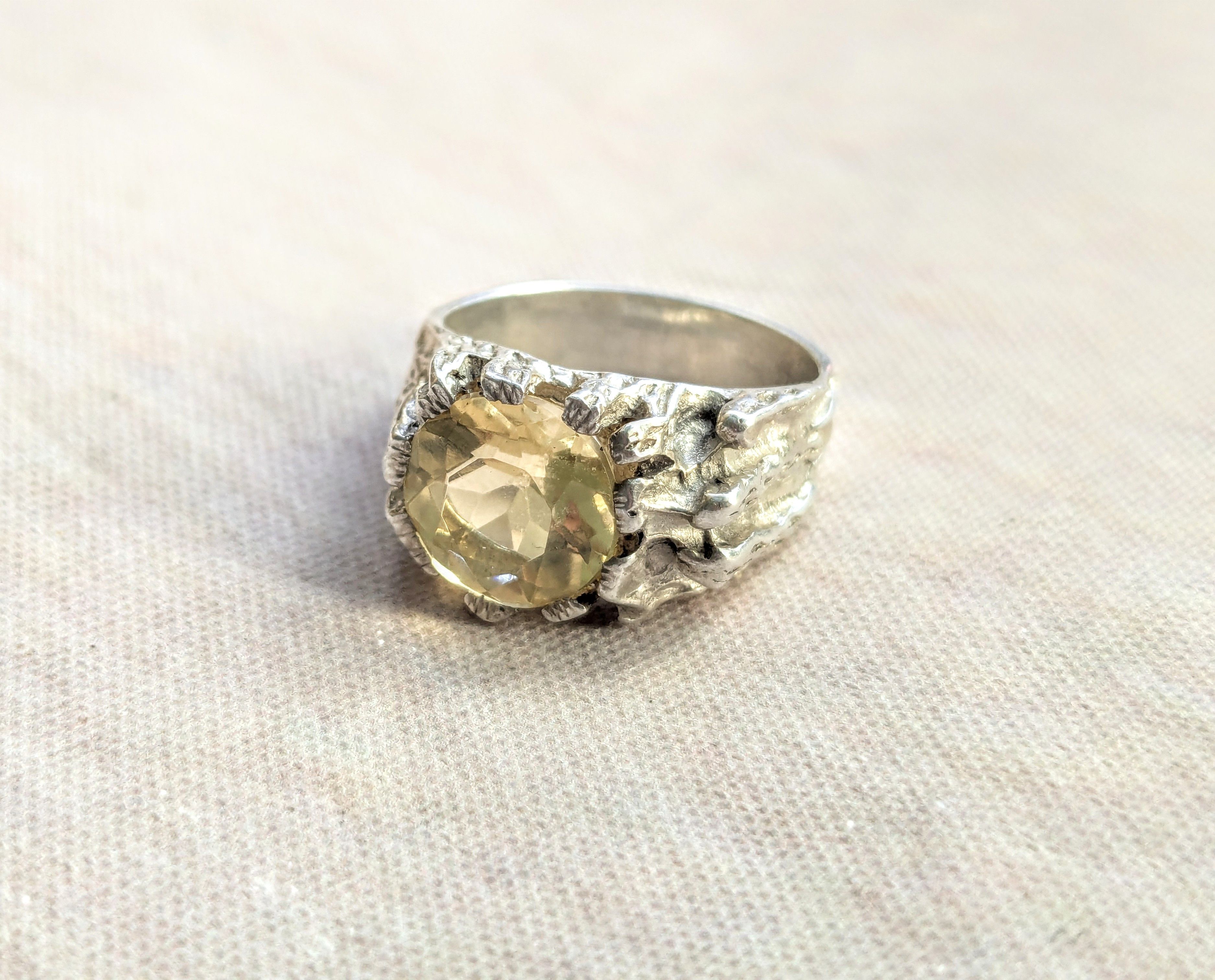 Sterling Silver × Vintage Vintage Sterling Silver Ring Yellow Citrine 7 Brutalist Size ONE SIZE - 1 Thumbnail