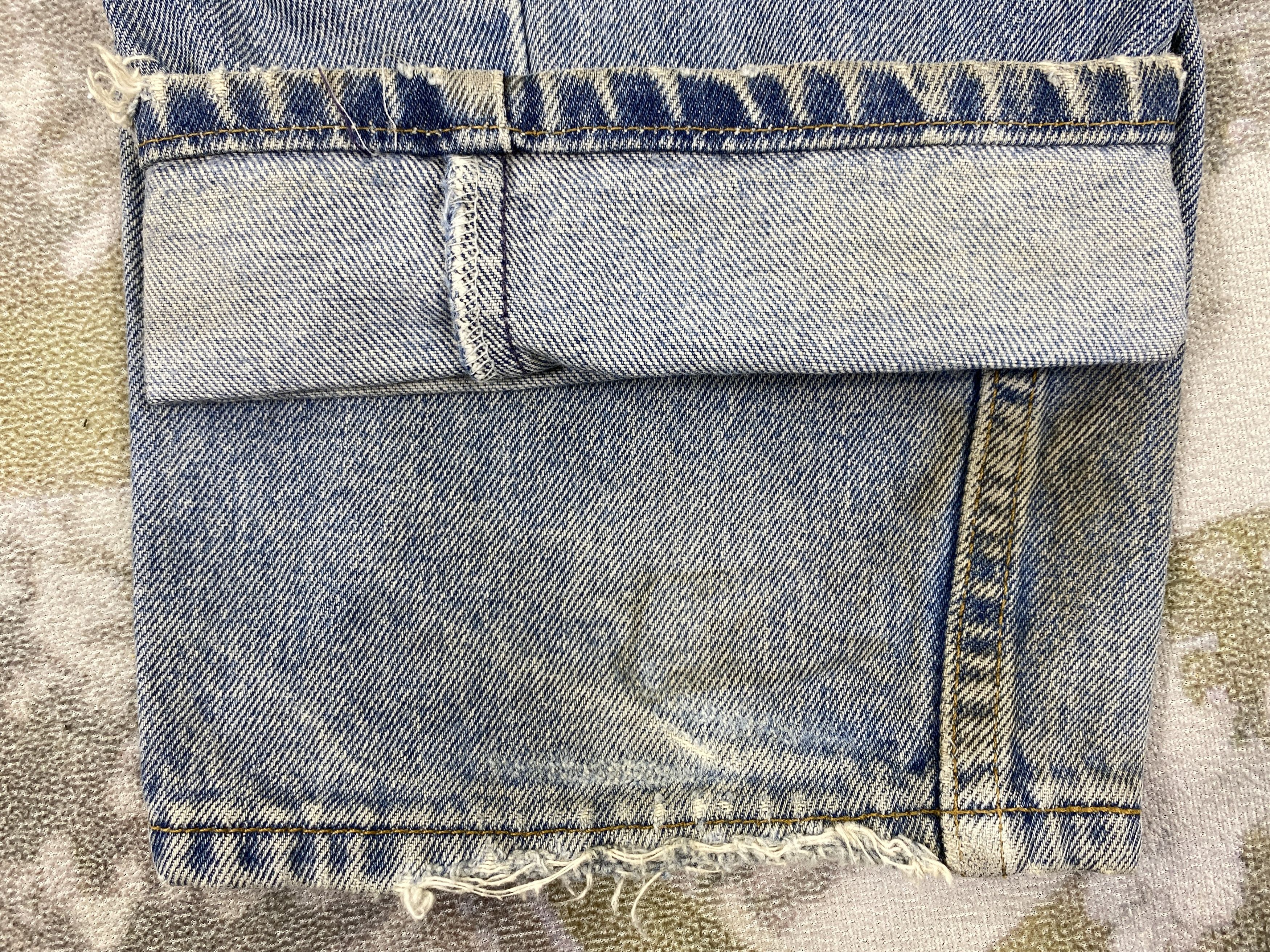 Levi's Dirty Blue Vintage Levi's 550 Relaxed Fit Denim 33x30 -JN636 Size US 33 - 14 Thumbnail