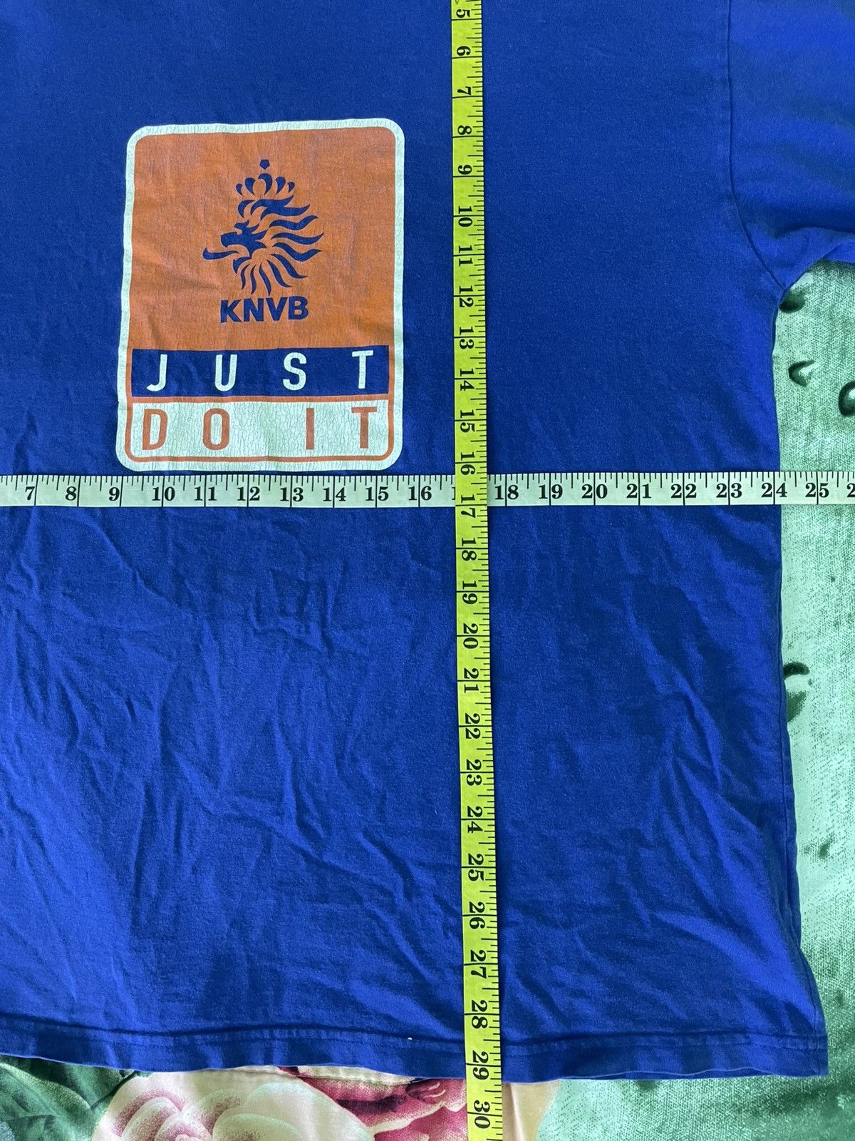 Nike Vintage 90's Nike KNVB Netherlands Just Do It T-Shirt Size US L / EU 52-54 / 3 - 8 Thumbnail