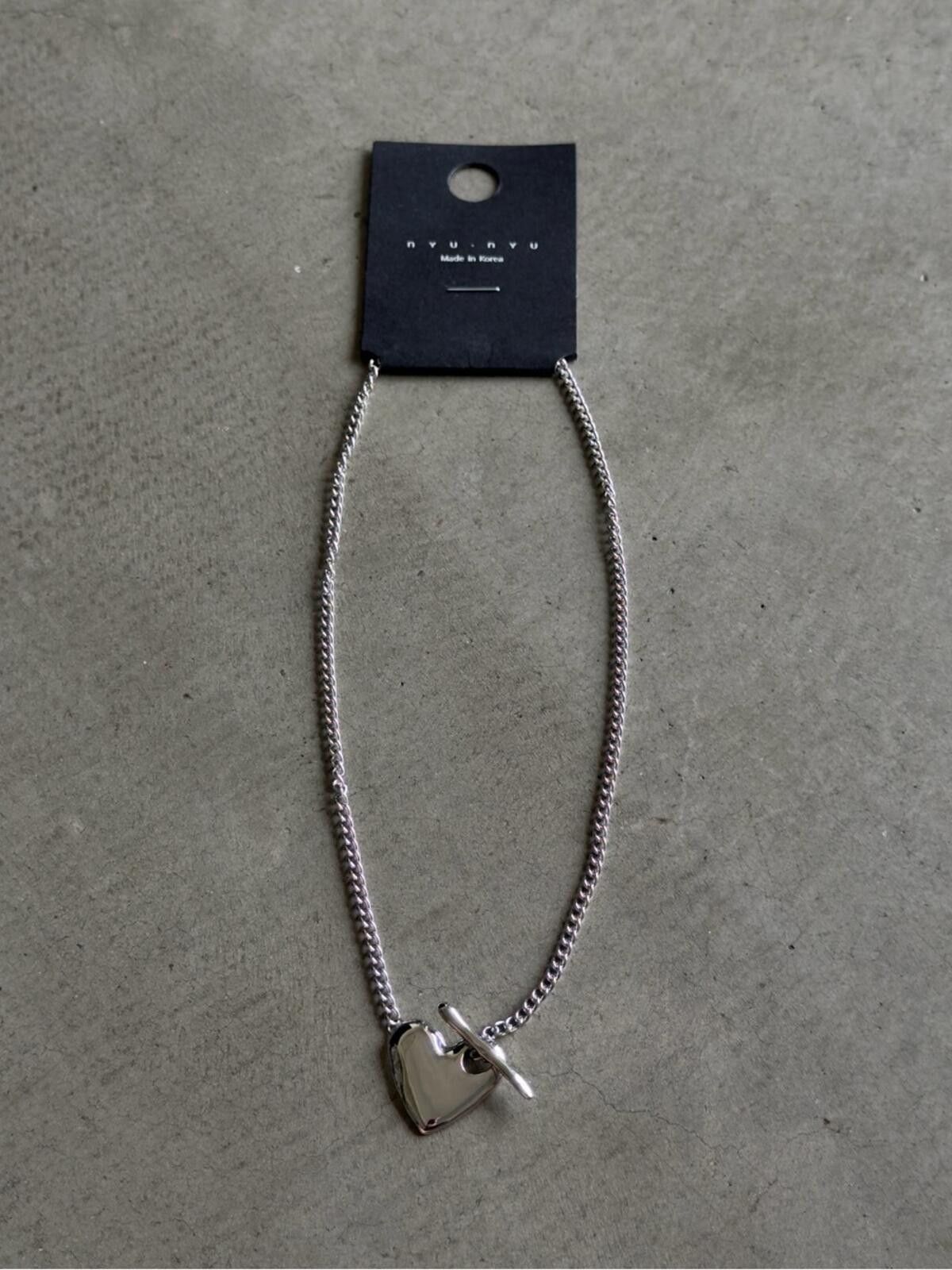Other NyuNyu Korean Silver Heart Toggle Necklace / silver Size ONE SIZE - 1 Thumbnail