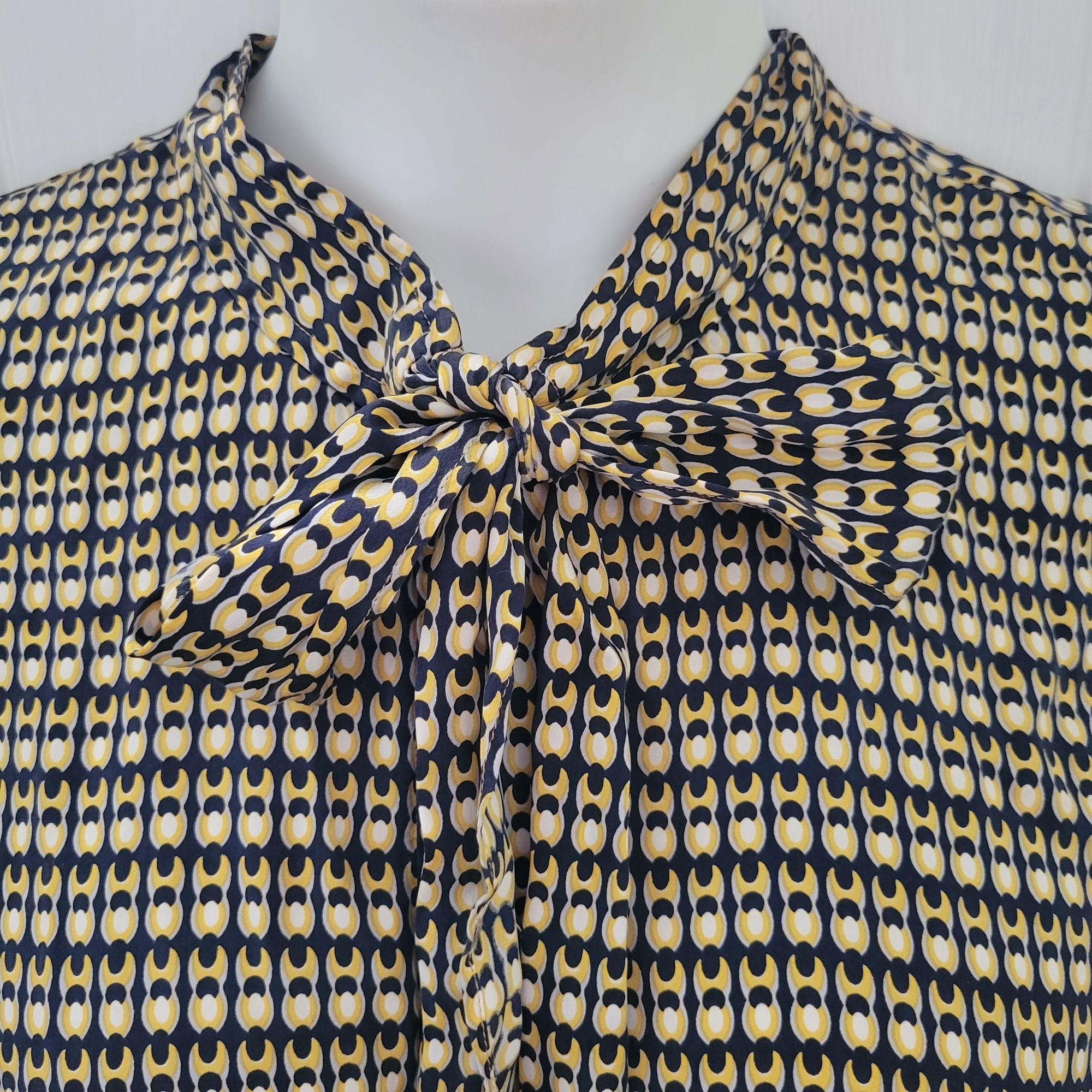 Vintage Peter Nygard Silk Blouse 22 Geometric Print Long Sleeve Butt Size 3XL / US 20-22 - 6 Thumbnail