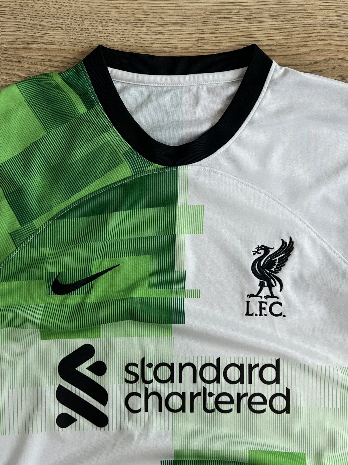 Nike Liverpool FC 2023/24 Away Jersey Size US L / EU 52-54 / 3 - 2 Thumbnail