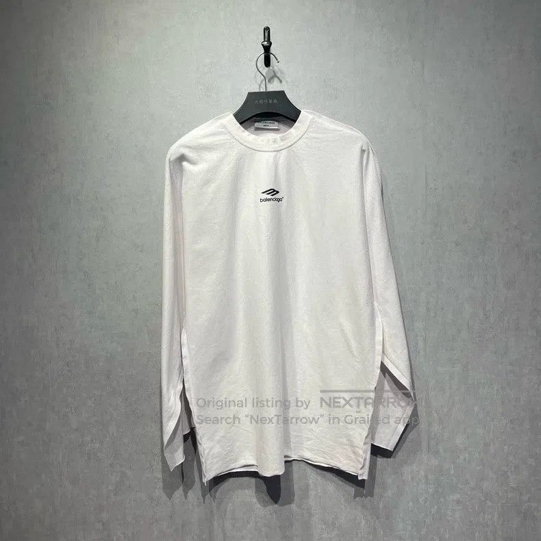 Balenciaga Balenciaga Logo All-over Long Sleeve T-Shirt Size US S / EU 44-46 / 1 - 1 Thumbnail