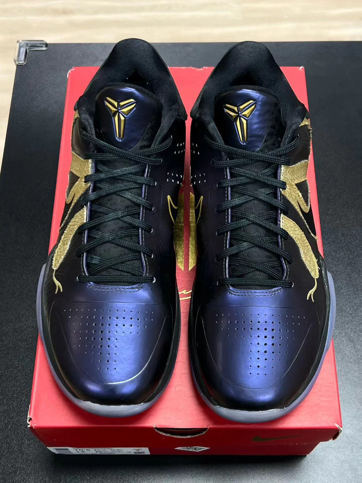 Nike NIKE ZK5 Kobe Year of the Snake Black Purple Gold 44.5 Size US 11.5 / EU 44-45 - 3 Thumbnail