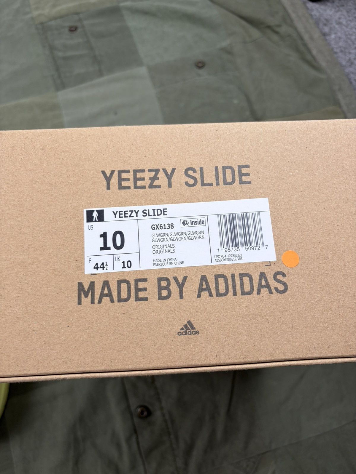 Yeezy Glow Green Slide Size US 10 / EU 43 - 5 Thumbnail