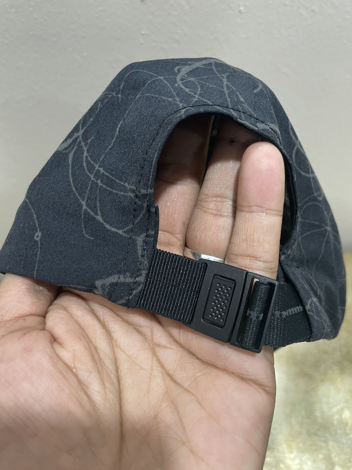 Futura × Uniqlo Uniqlo x Futura Laboratories artwork 2Way Stretch Cap black Size ONE SIZE - 7 Thumbnail