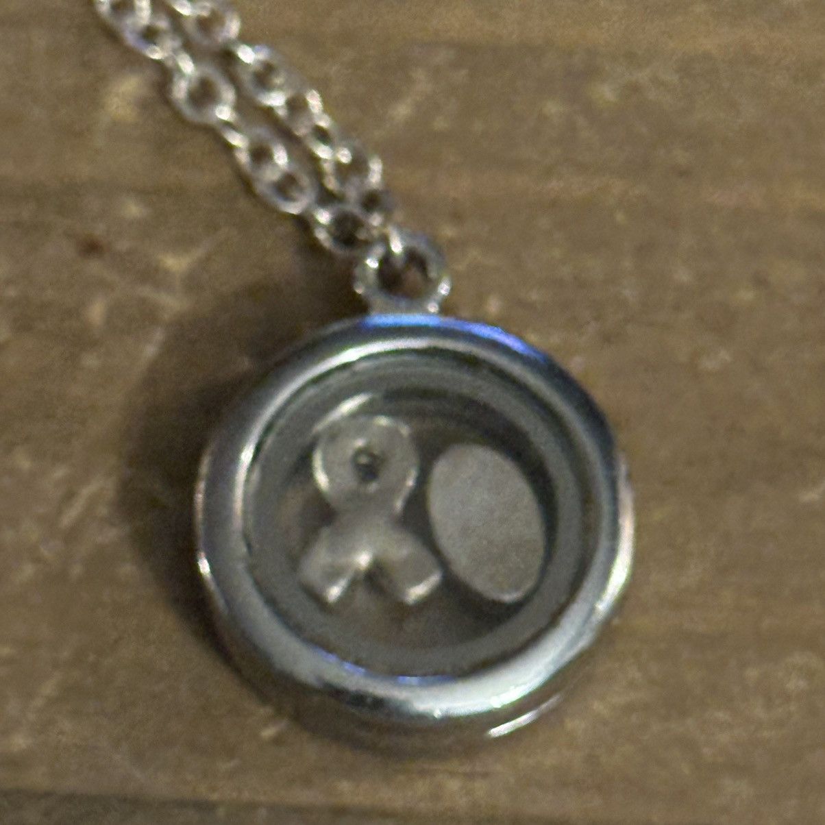 Other Breast cancer awareness floating charm locket necklace Size ONE SIZE - 5 Thumbnail