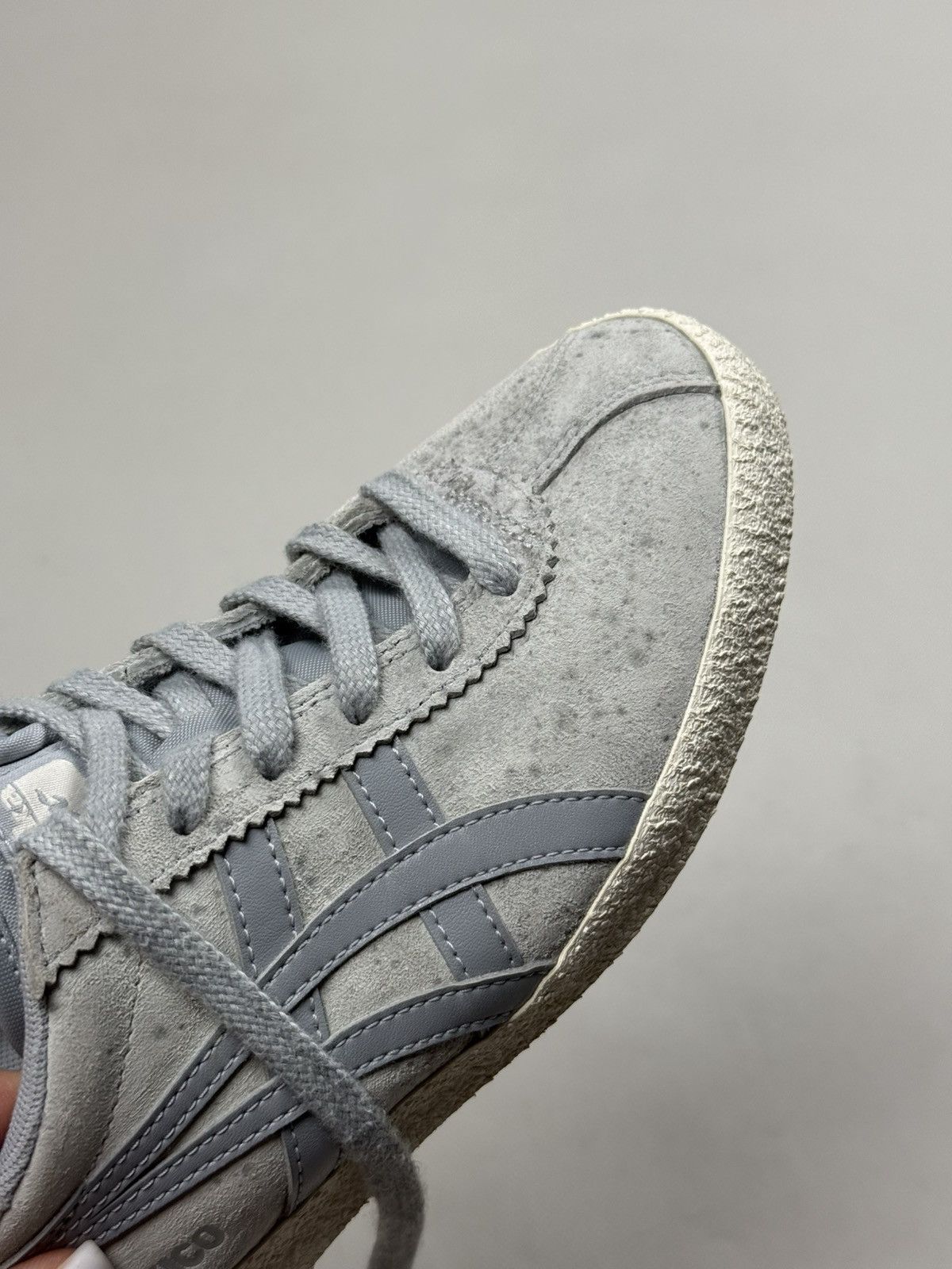 Asics ASICS Onitsuka Tiger Tokyo Low Top Lace Up Sneakers Shoes Size US 9 / IT 39 - 24 Thumbnail