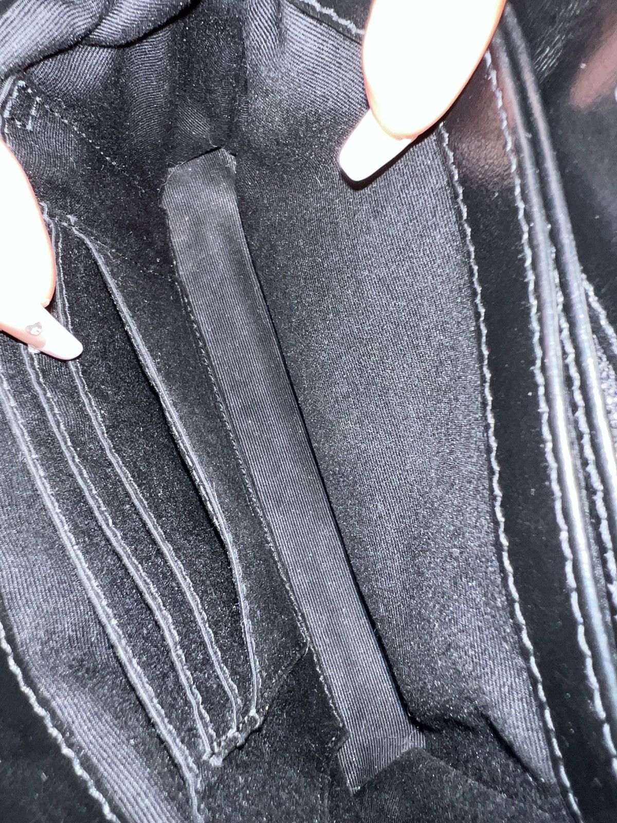 Yves Saint Laurent YSL Yves Saint Laurent Toy Lou Lou Loulou Bag Purse Size ONE SIZE - 8 Thumbnail