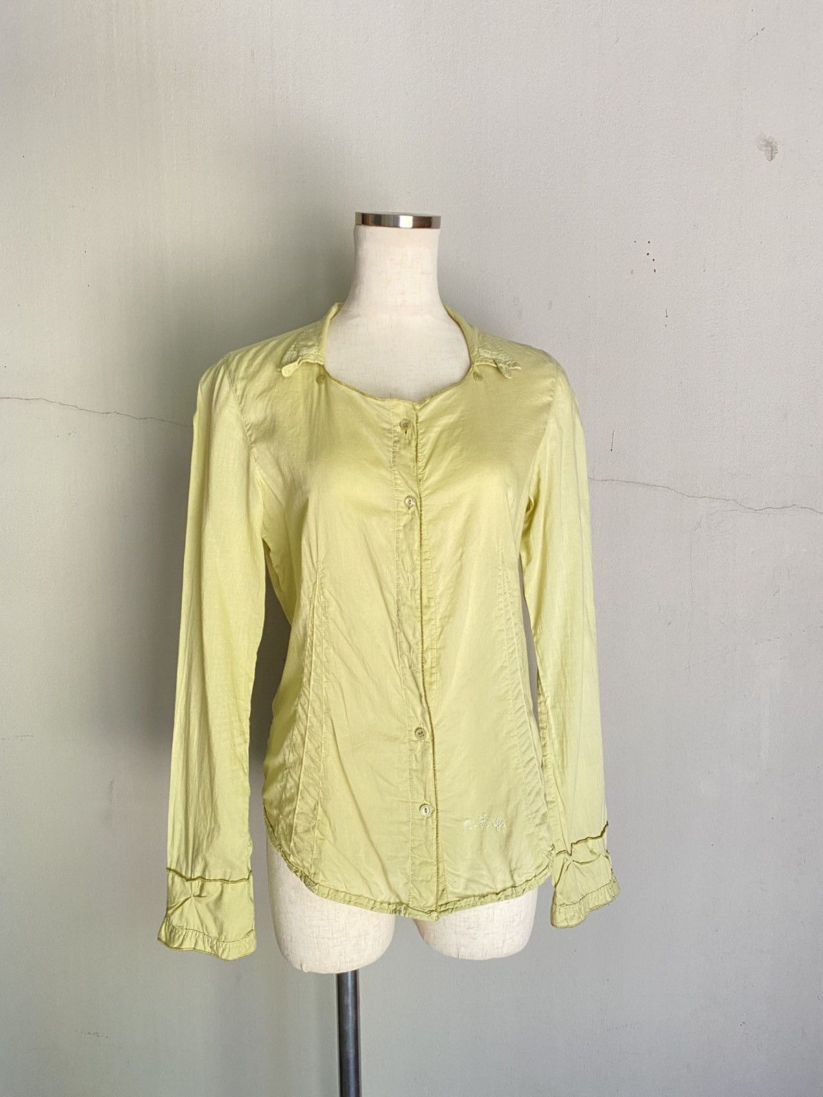 Marithe + Francois Girbaud MARITHE + FRANCOIS GIRBAUD Light Yellow Button-Up Blouse Size ONE SIZE - 3 Thumbnail