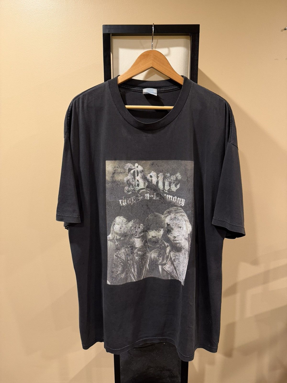 Vintage Vintage Bone Thugs N Harmony BTNH Resurrection Faded Rap Tee Size US XXL / EU 58 / 5 - 12 Thumbnail