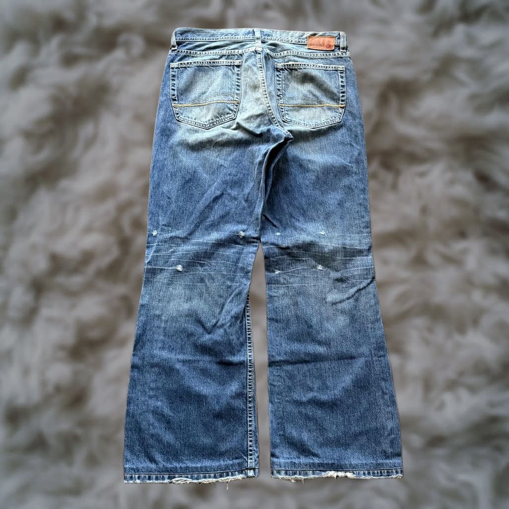 BKE 67 Axiom Jeans Mens 34x32 Blue Medium Wash Distressed Y2K Baggy Bootcut Skater