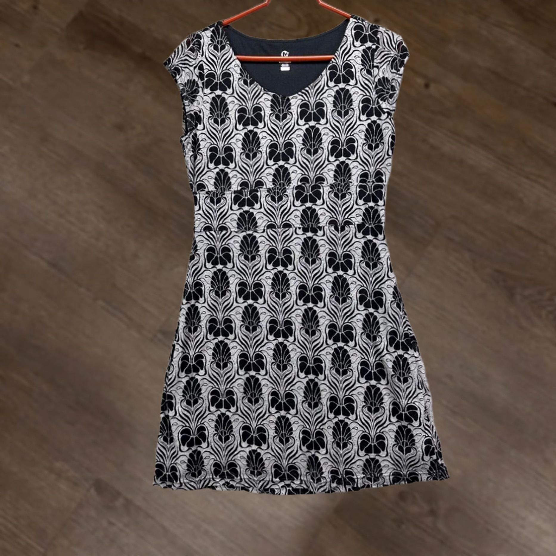 Merrell Merrell Dress Womens M Black Geometric Cap Sleeve Mini Athletic Short Dress Wick Crew Neck Vintage No Size M / US 6-8 / IT 42-44 - 1 Thumbnail
