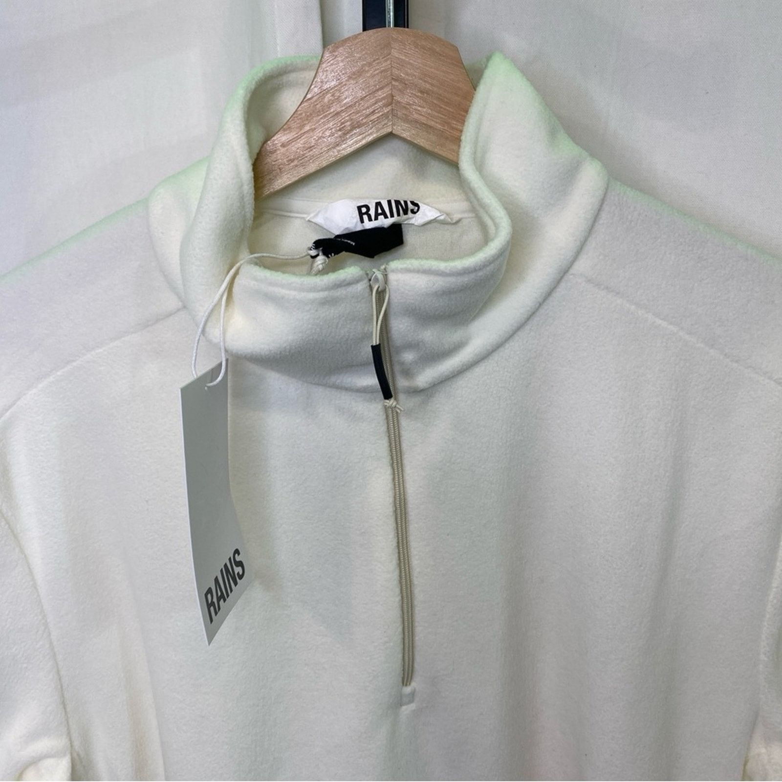 Rains NWT Rains unisex brushed fleece 1/2 zip pullover, creamy wht Size S / US 4 / IT 40 - 2 Thumbnail