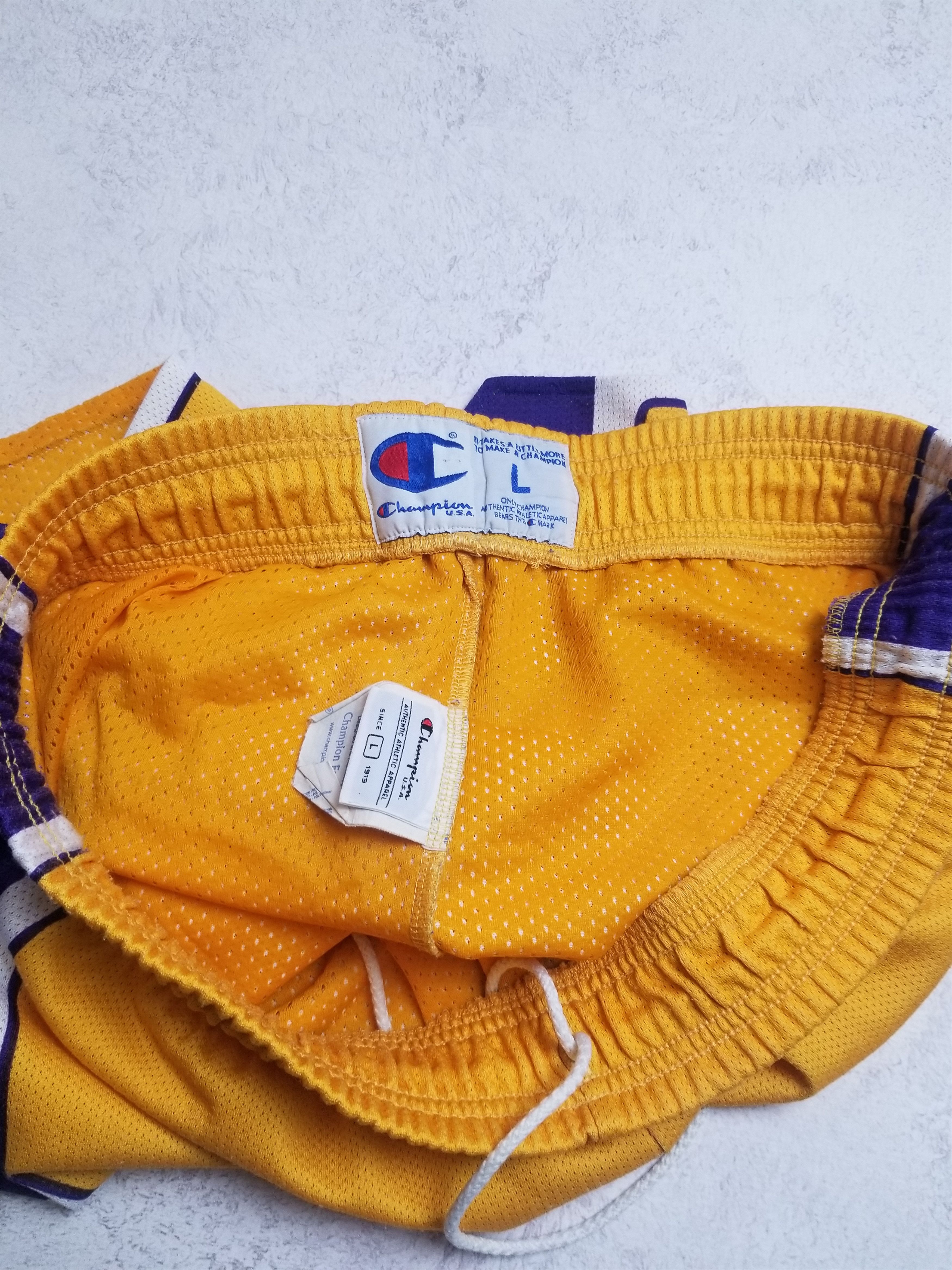 Champion Champion Los Angeles Lakers Kobe Bryant NBA SHORTS SIZE L Size US 36 / EU 52 - 17 Thumbnail