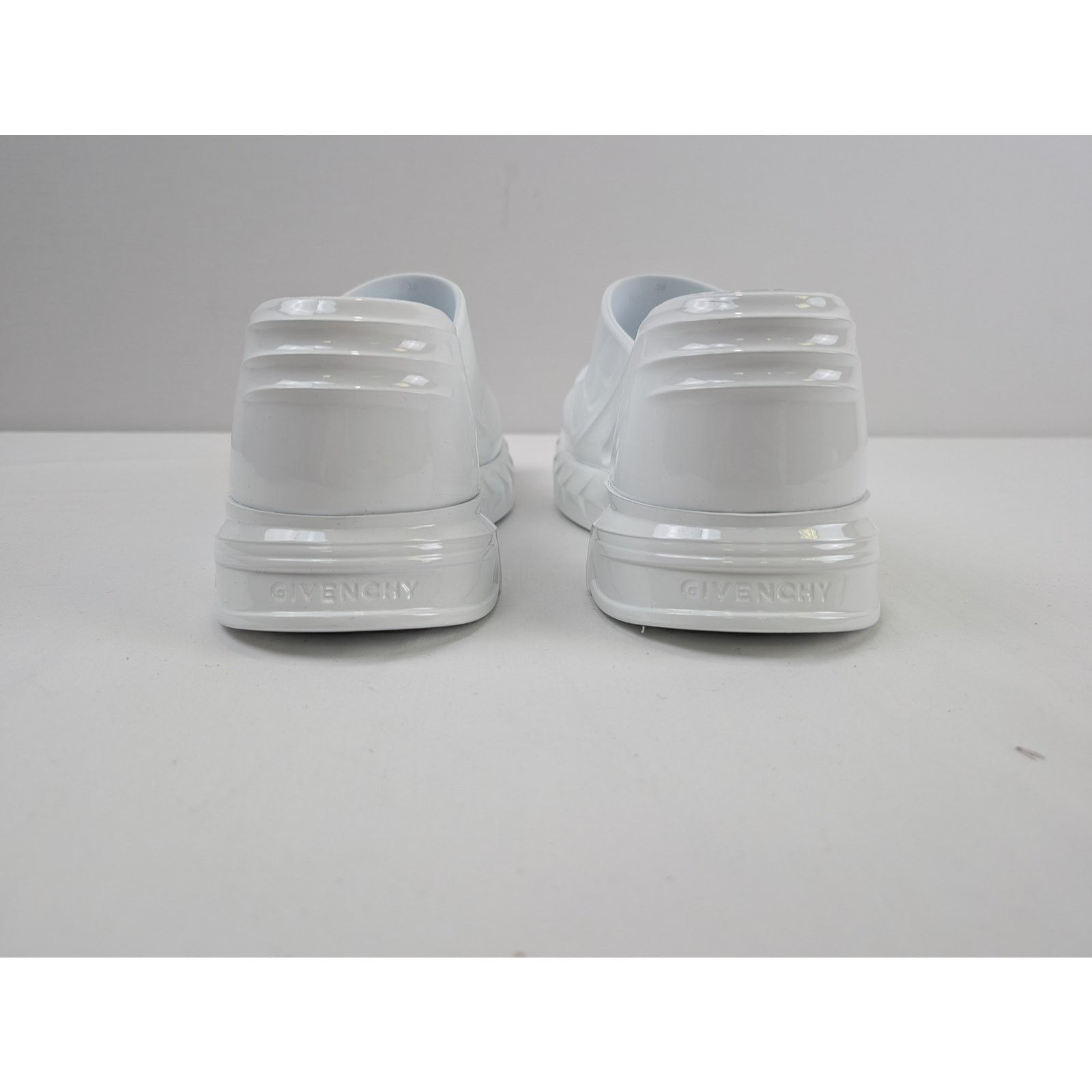 Givenchy o1rshd1 Q:2 / Women's Marshmallow Sandals in White 41 Size US 11 / IT 41 - 6 Thumbnail