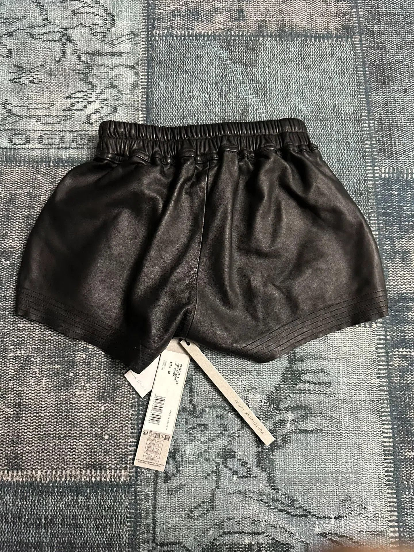 Rick Owens Rick Owens 24FW Waxed Lambskin Boxers Shorts. Size 37" - 2 Thumbnail