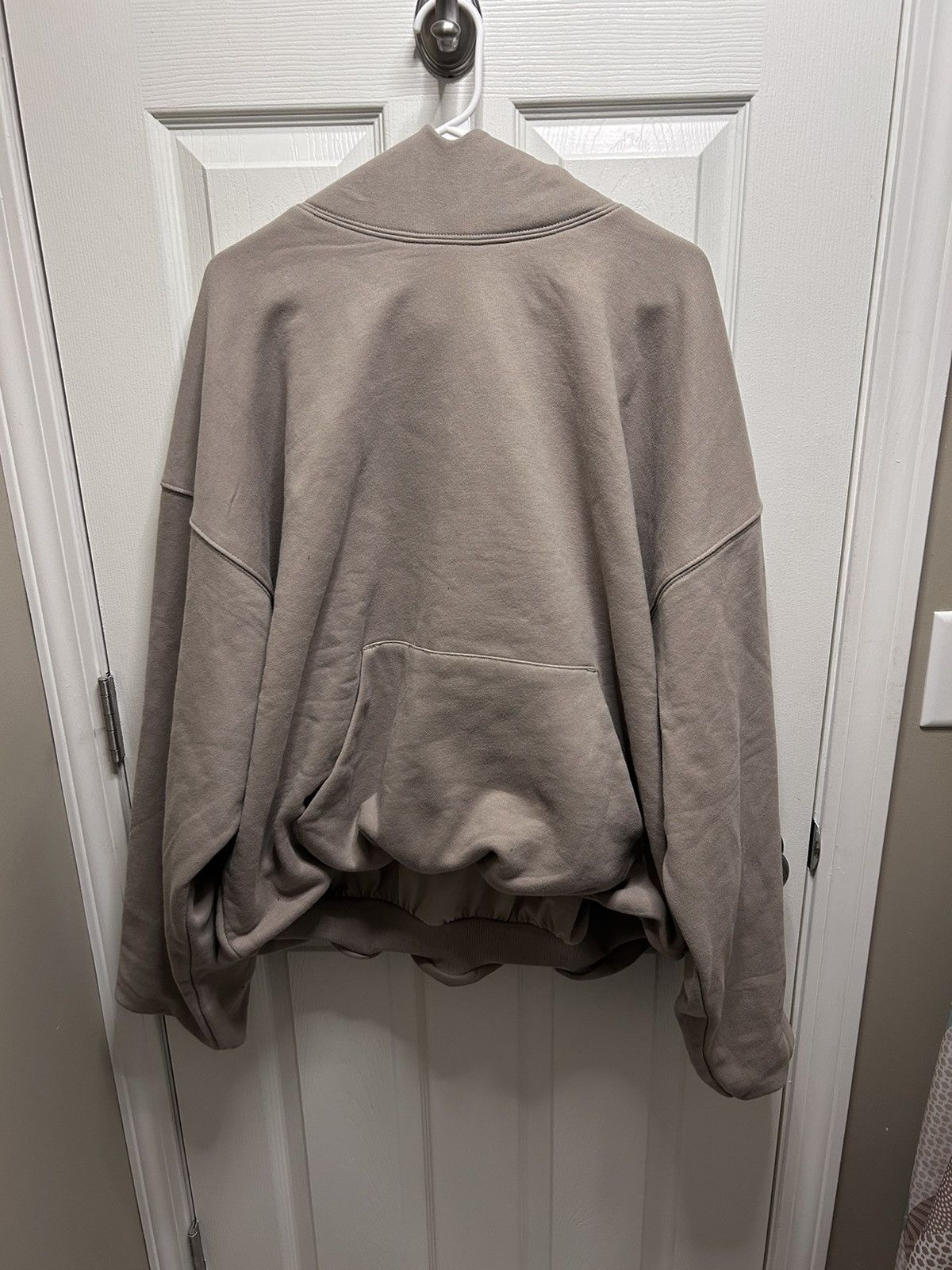 image of Crème Yeezy Hoodie, Men's (Size XL)