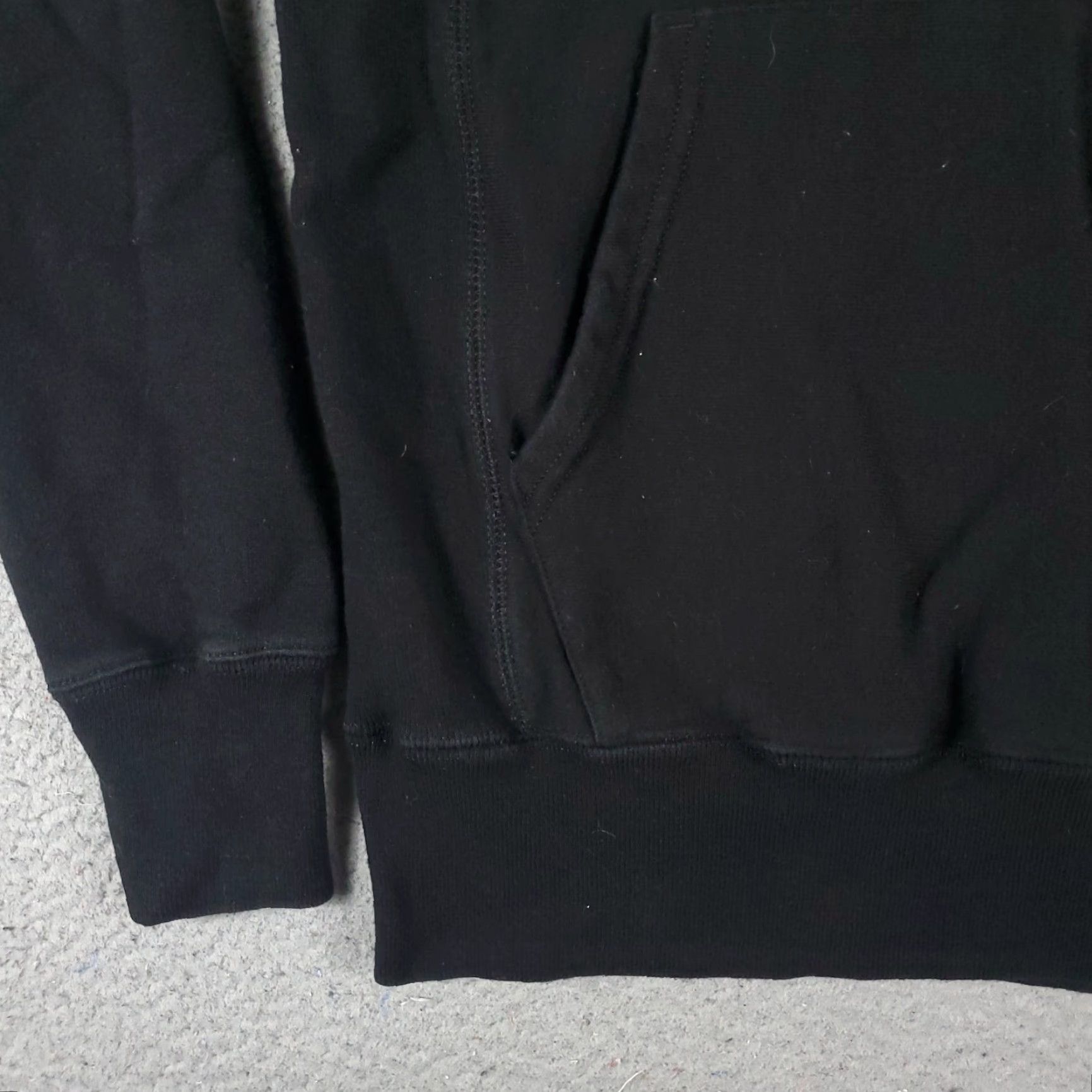 Champion VINTAGE Champion Hoodie Pullover Mens Small Black Cotton Blend Fleece Logo Zipper All Seasons Size US S / EU 44-46 / 1 - 4 Thumbnail