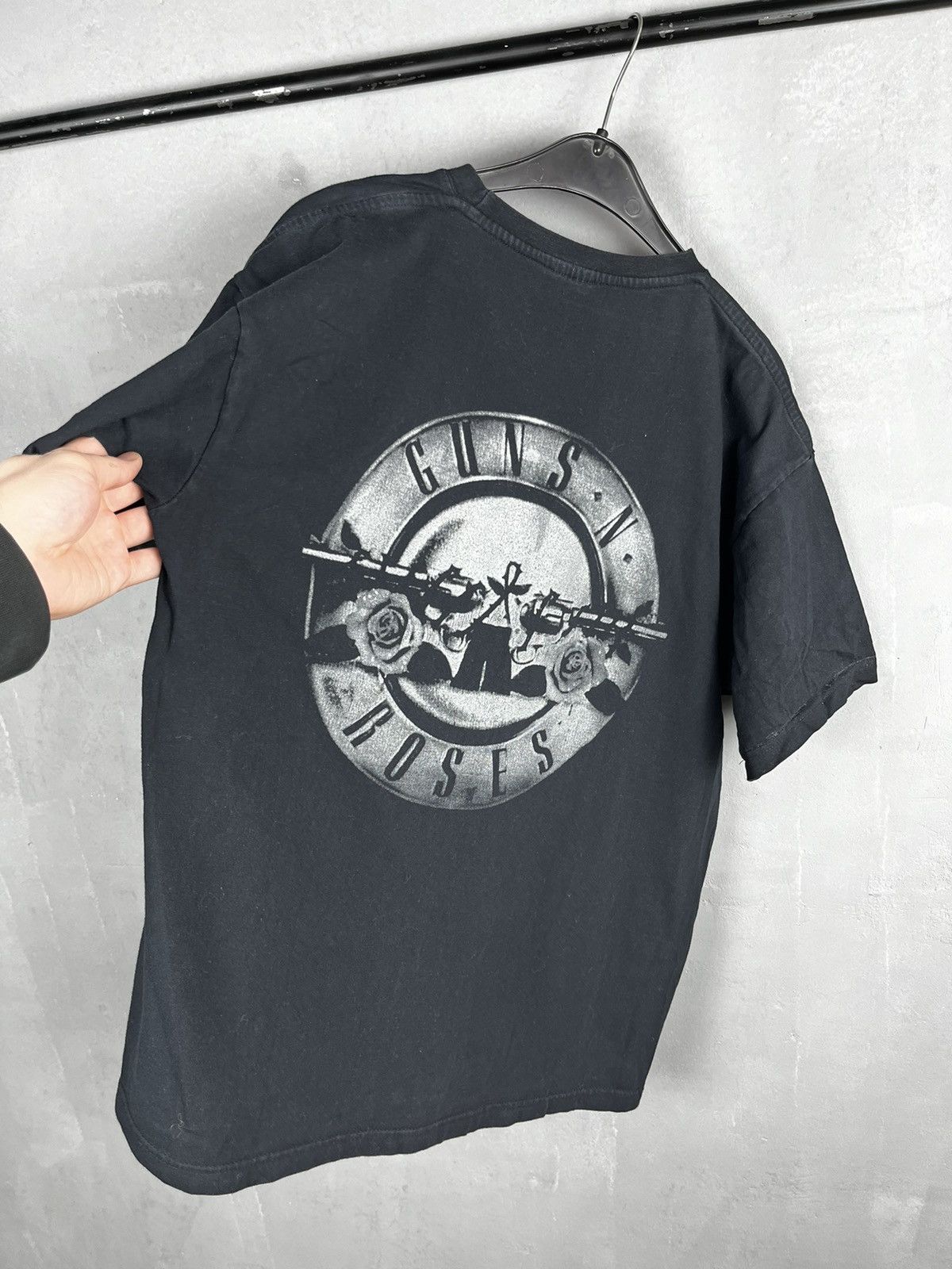 Band Tees × Guns N' Roses × Vintage Gun's n Roses Tee T Shirt Vintage Black Size US XL / EU 56 / 4 - 2 Thumbnail