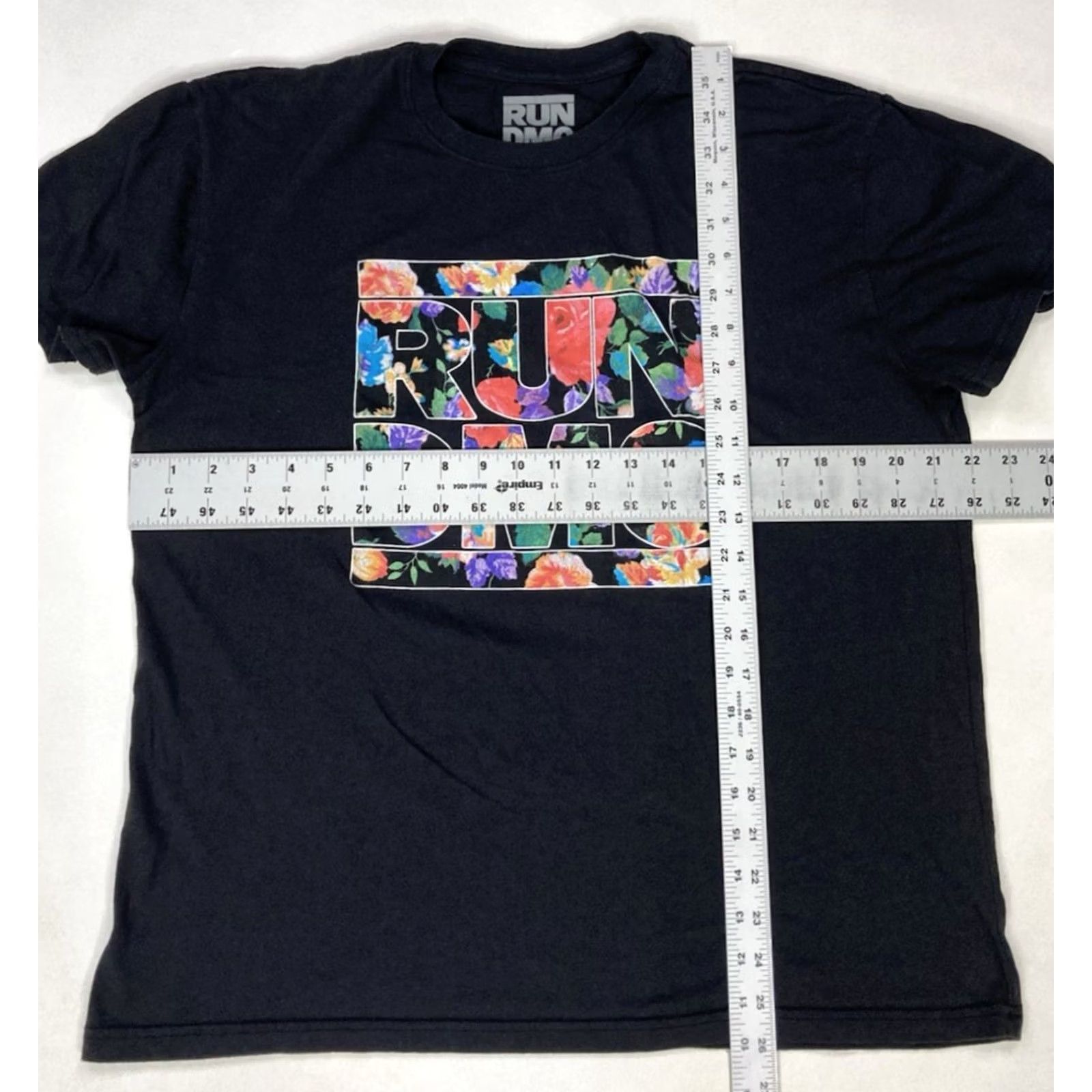 Logo 7 RUN DMC T-Shirt Women XL Black Logo Floral Short Sleeve Crew Neck Crew Neck Logo Hip Hop Music T-Shirt Size XL / US 12-14 / IT 48-50 - 5 Thumbnail