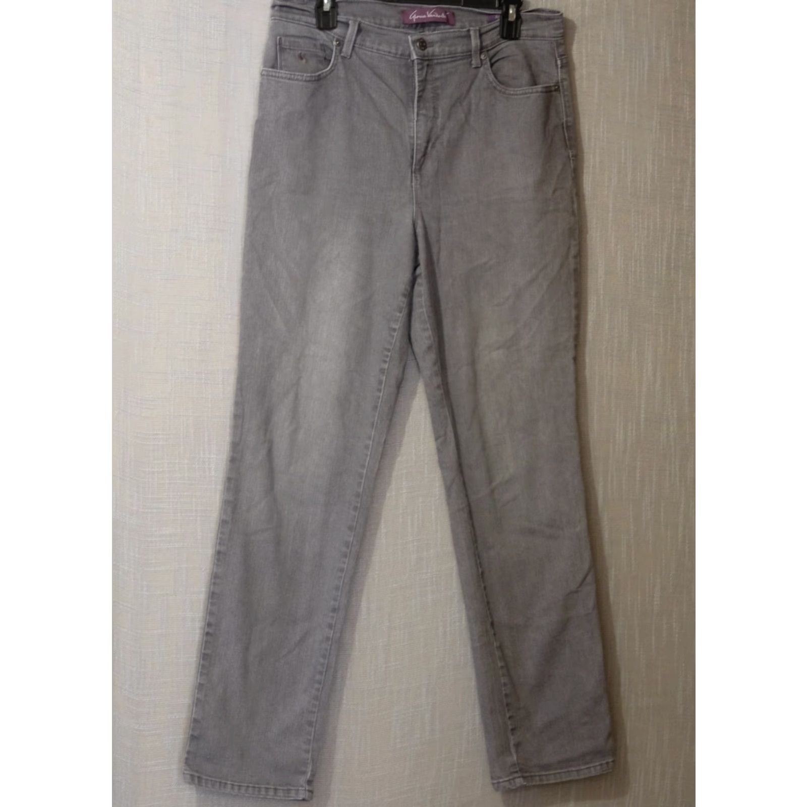 Gloria Vanderbilt Gloria Vanderbilt Amanda Straight Jeans Gray Women's 12 Denim 5-Pocket Regular Waist 33in Inseam 30-1/2in 7-1/2in Leg Open Vintage No Mens/Womens? Size 34" / US 12 / IT 48 - 2 Thumbnail