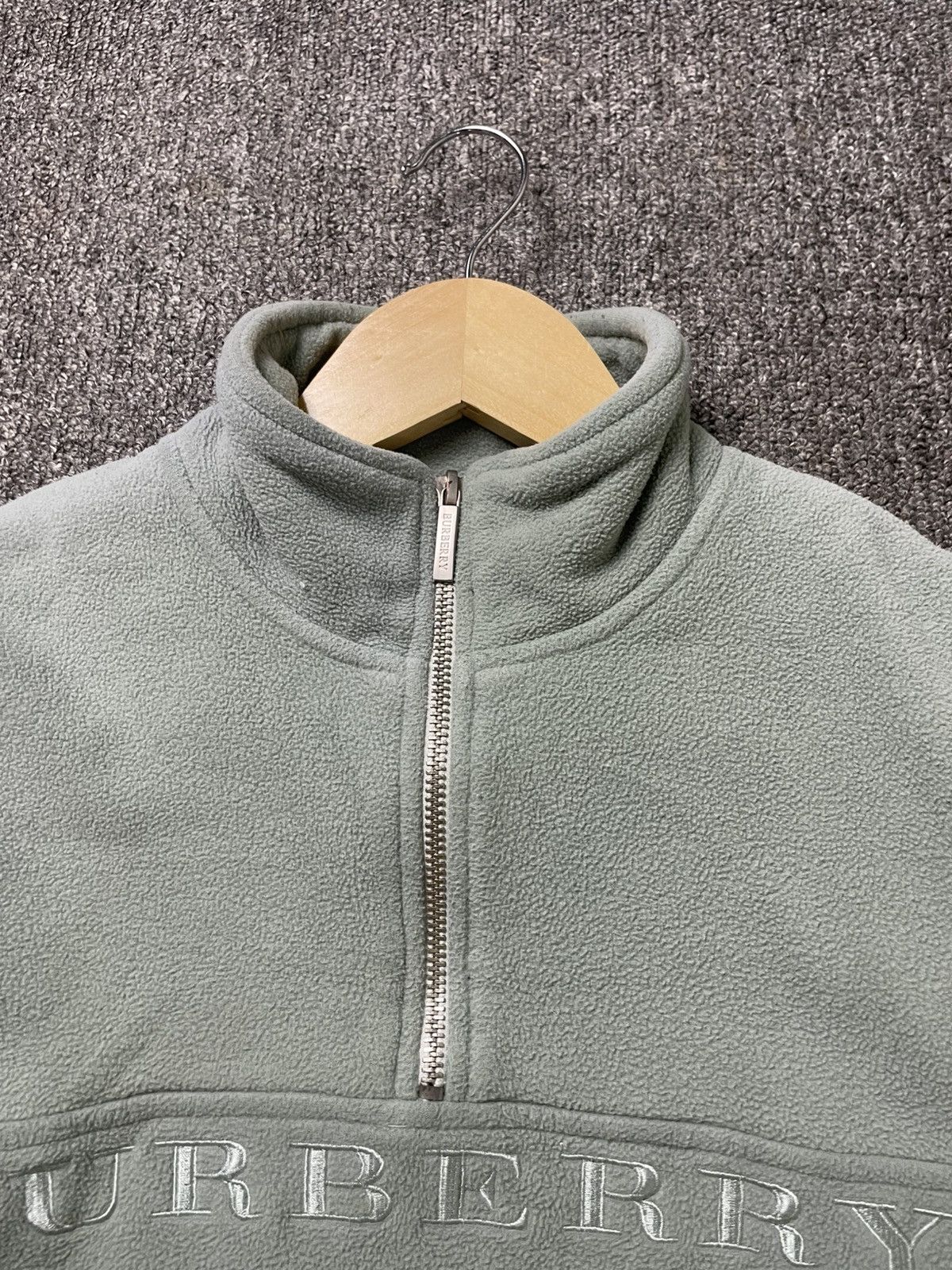 Burberry Burberry London Fleece Quarter Zip Sweatshirt (180) Size US M / EU 48-50 / 2 - 4 Thumbnail