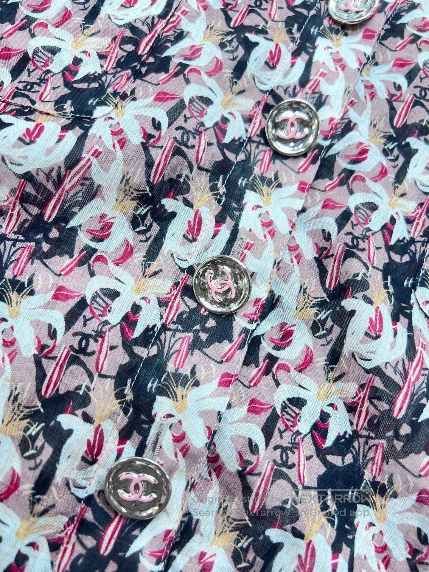 Chanel Chanel 23A Pink Floral Logo Silk Shirt. Size US S / EU 44-46 / 1 - 3 Thumbnail