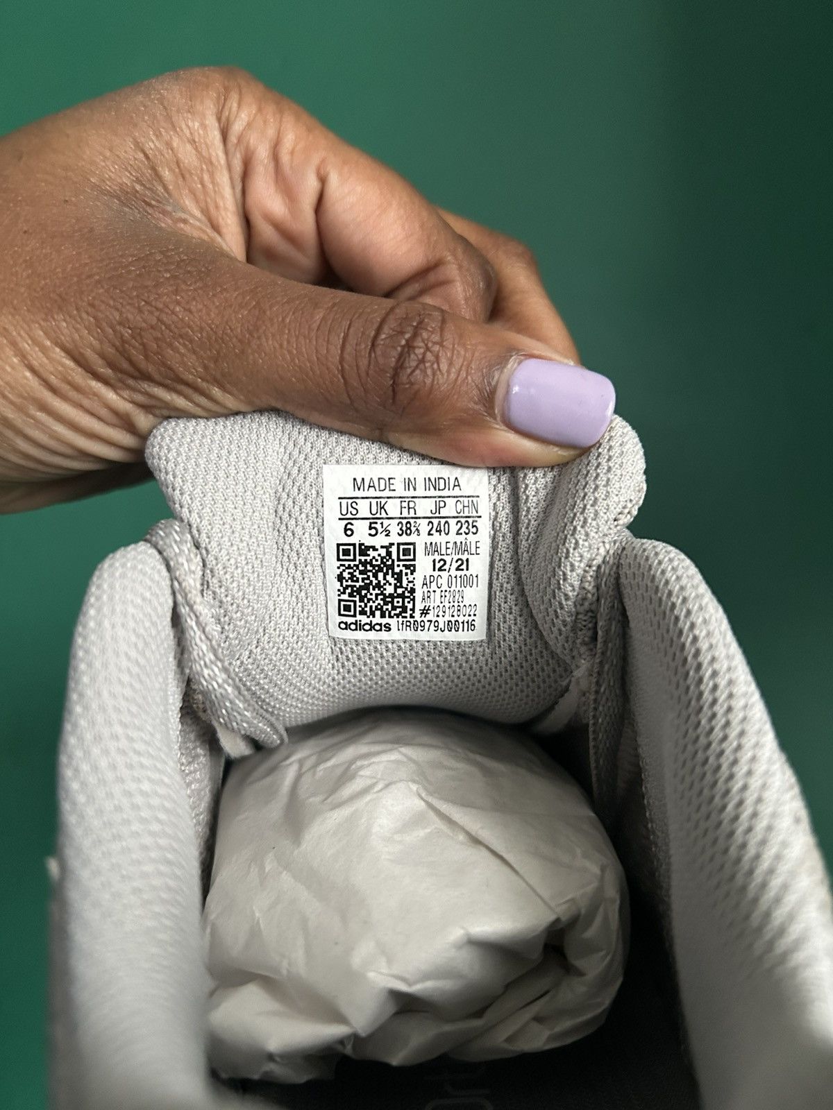 Adidas × Yeezy Yeezy Boost 700 V2 - STATIC Size US 6 / EU 39 - 6 Thumbnail