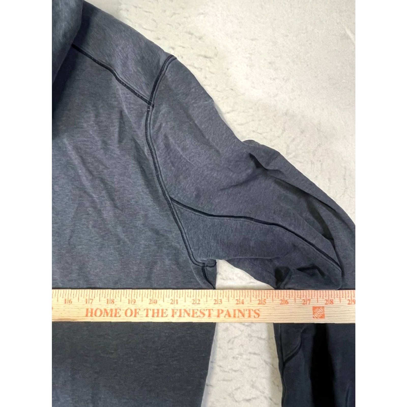 Lululemon Lululemon Cross Cut Hoodie Men XL Light Grey Distressed See Pics Zip Full Zip Size US XL / EU 56 / 4 - 4 Thumbnail